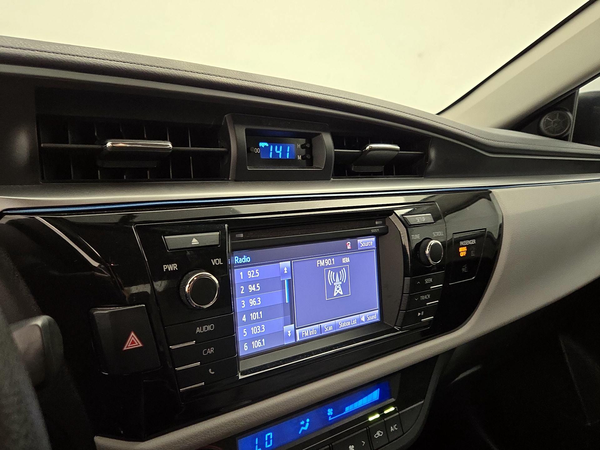Thumbnail: 2016 Toyota Corolla - 15
