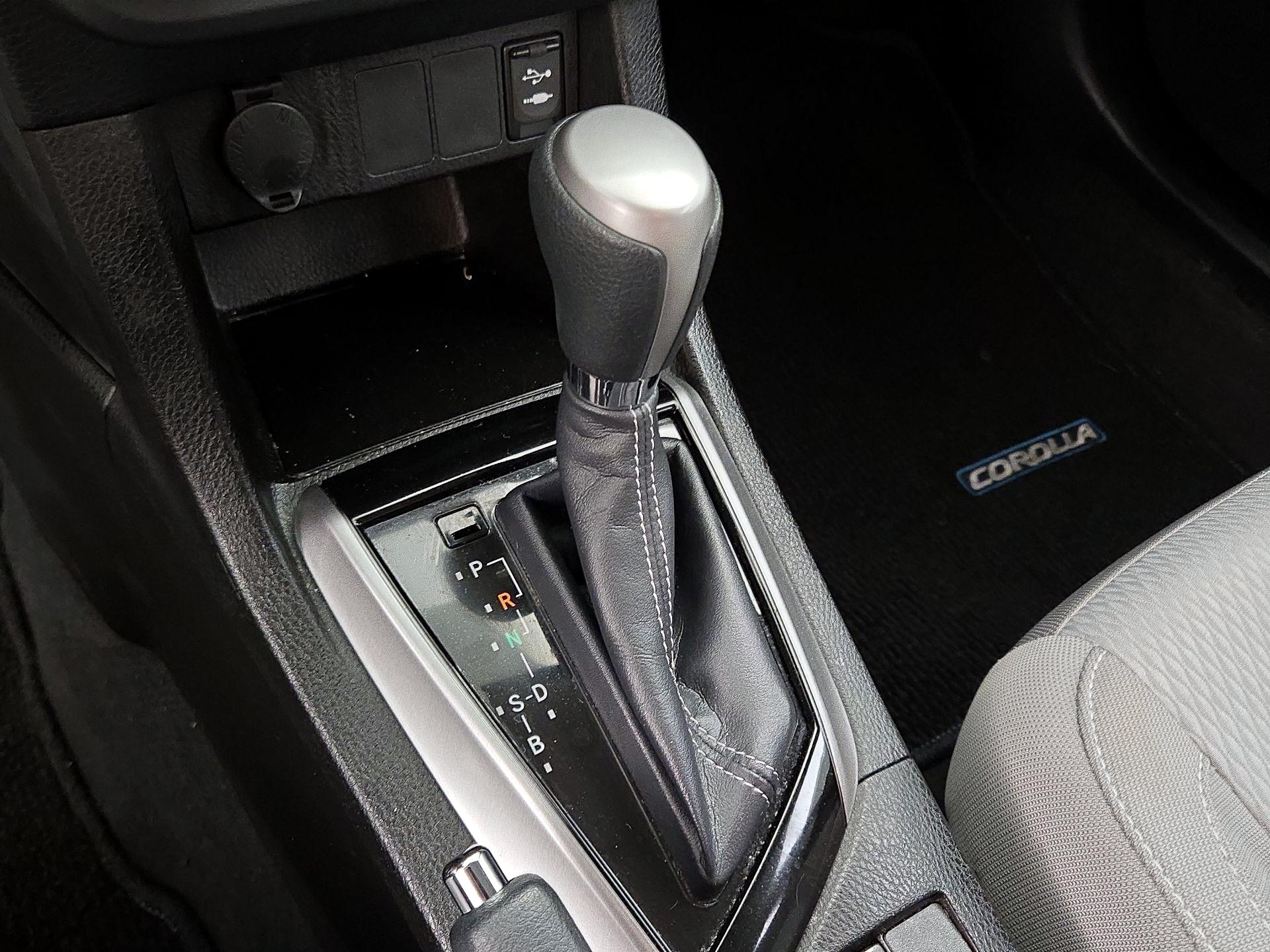 Thumbnail: 2016 Toyota Corolla - 17