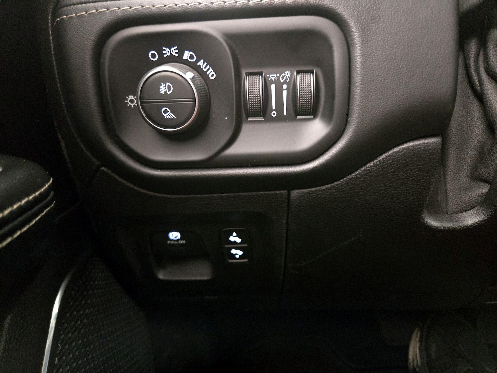 2021 RAM Ram 1500 Pickup Limited - Photo 14