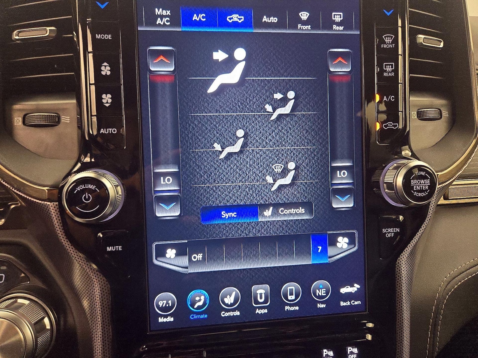2021 RAM Ram 1500 Pickup Limited - Photo 18
