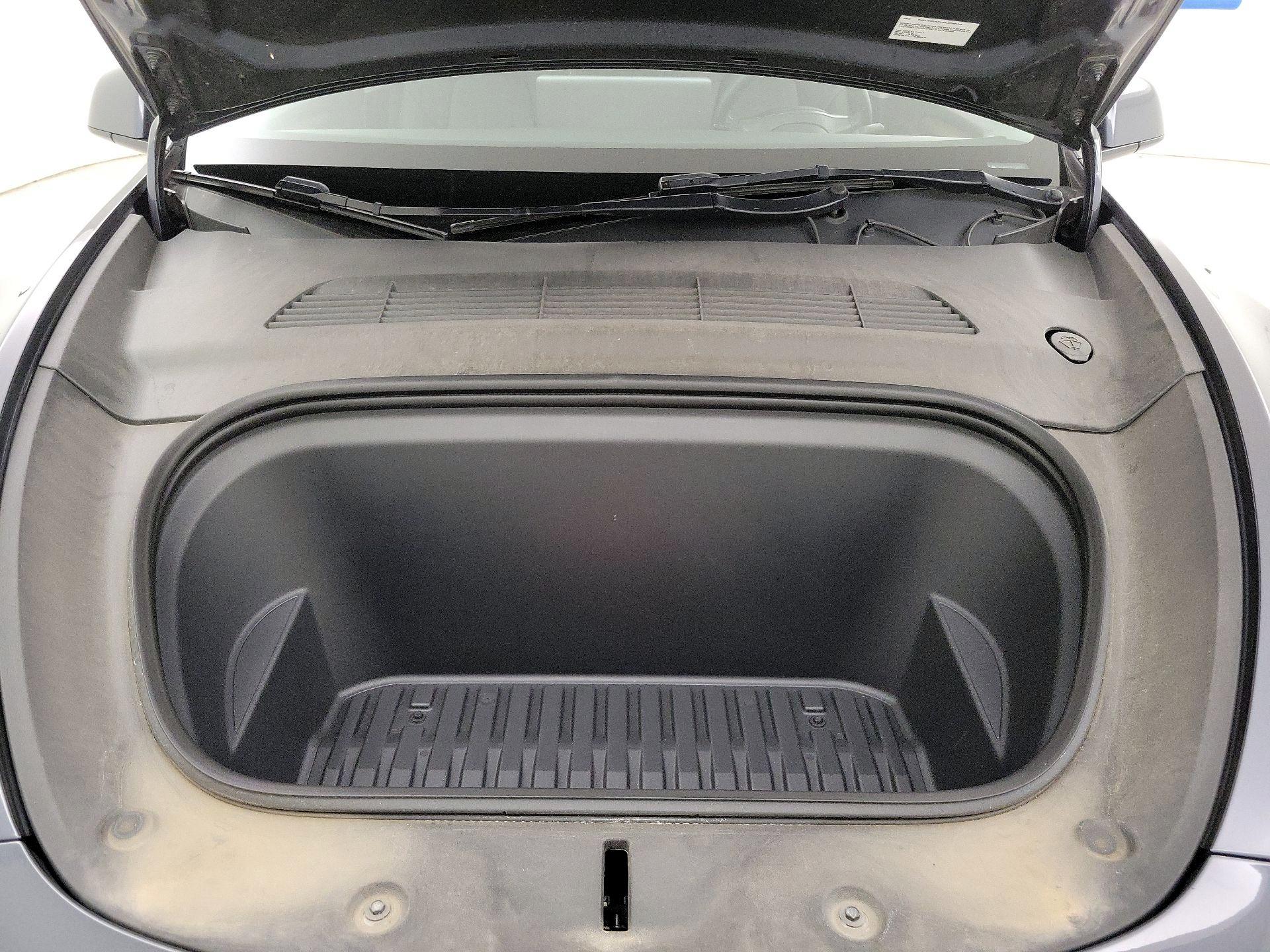 Thumbnail: 2023 Tesla Model Y - 20