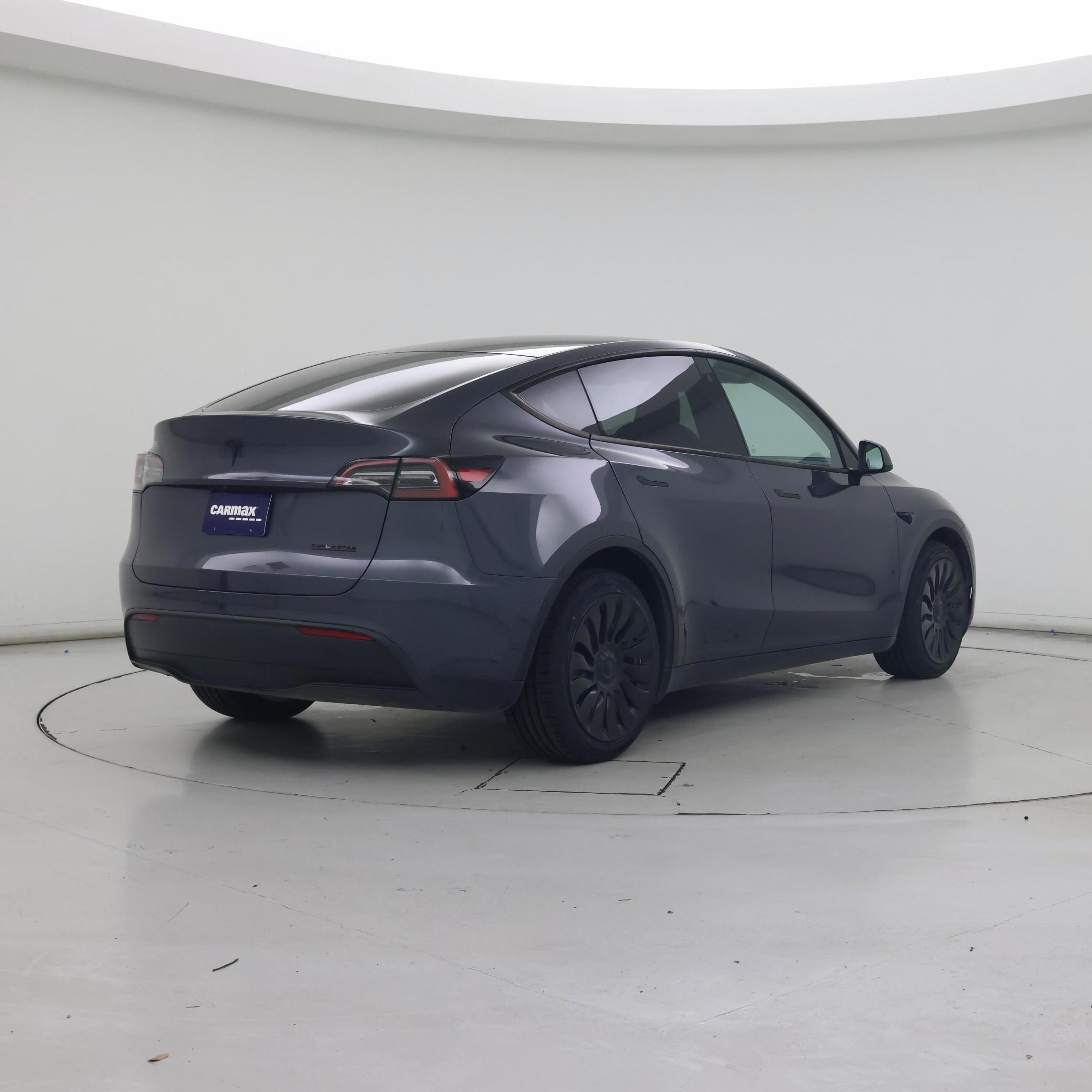 Thumbnail: 2023 Tesla Model Y - 8