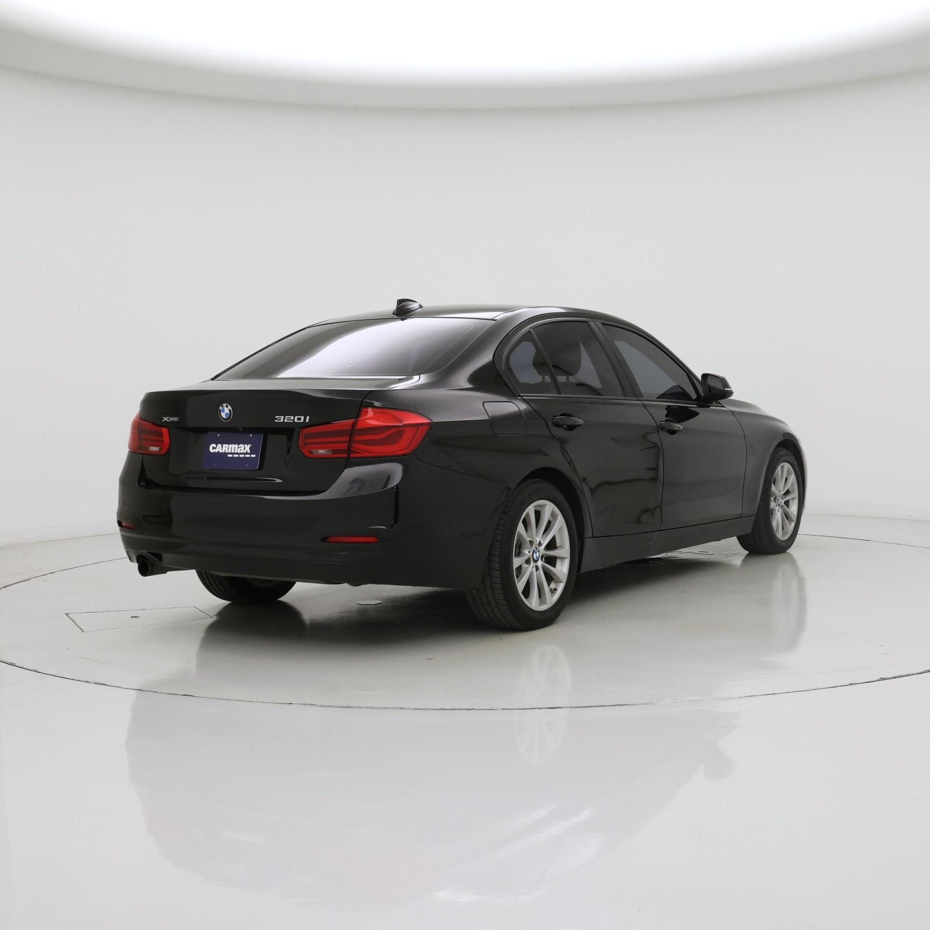 Thumbnail: 2017 BMW 3 Series - 8