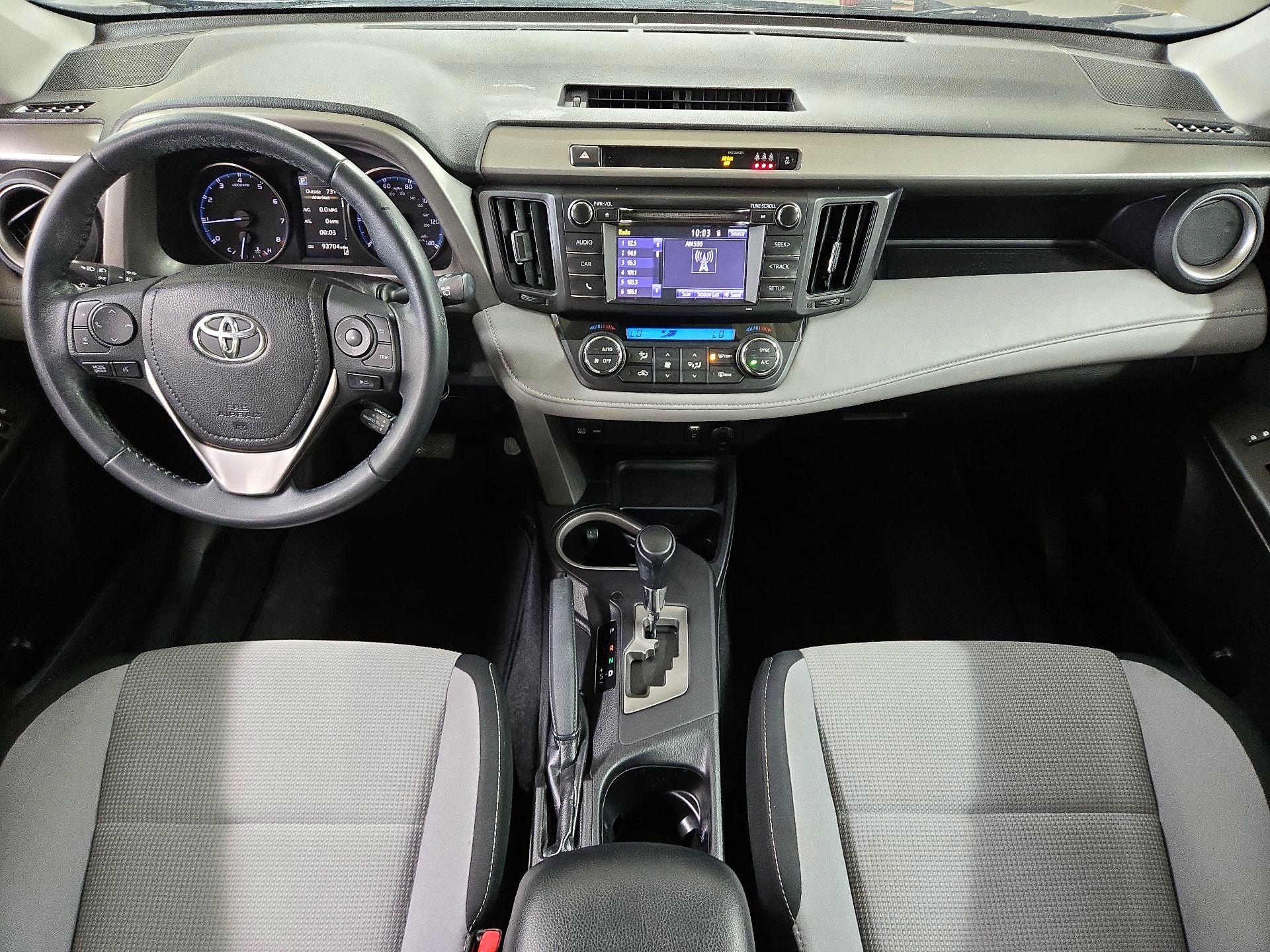 Thumbnail: 2018 Toyota RAV4 - 9