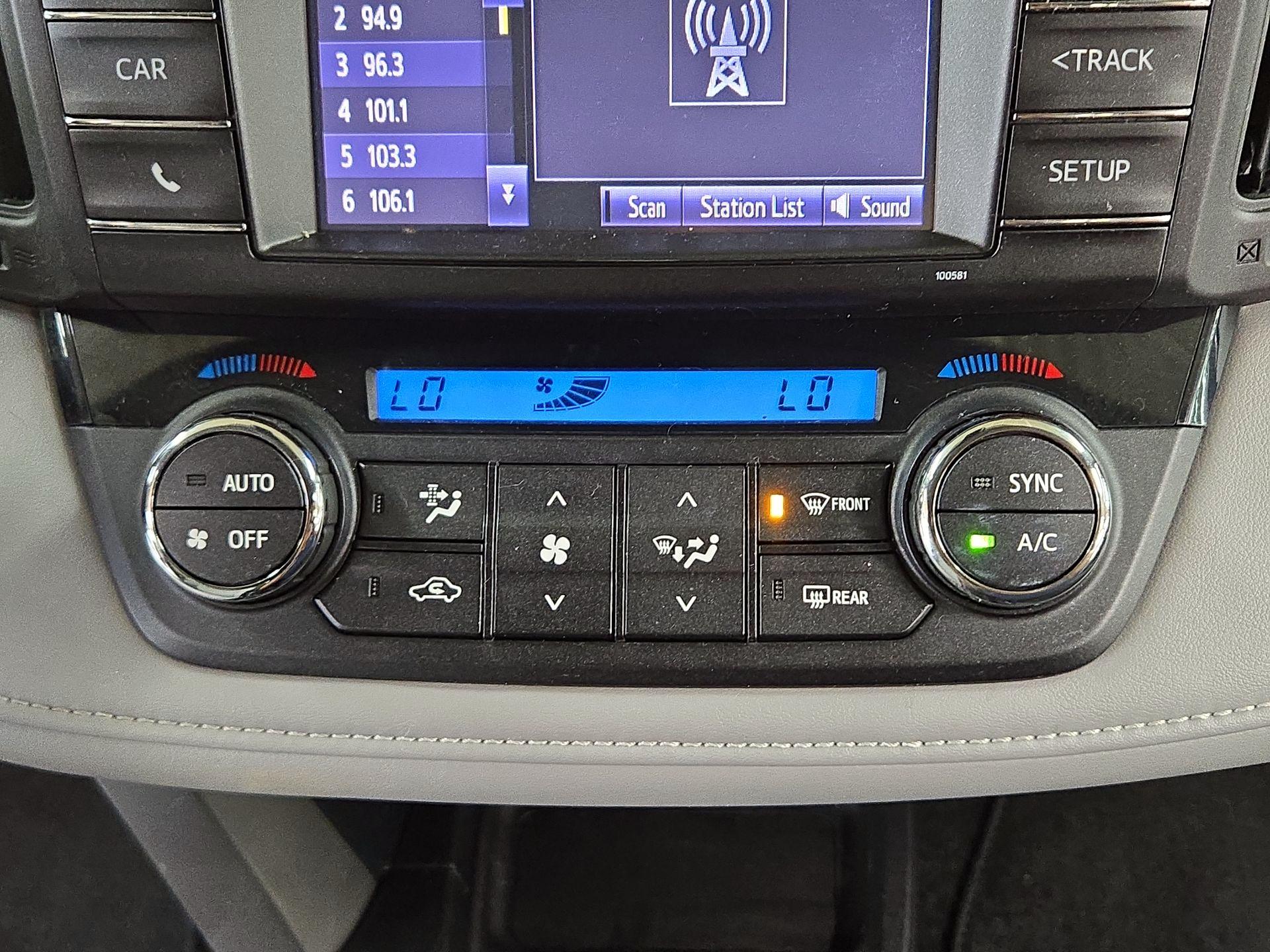 Thumbnail: 2018 Toyota RAV4 - 16