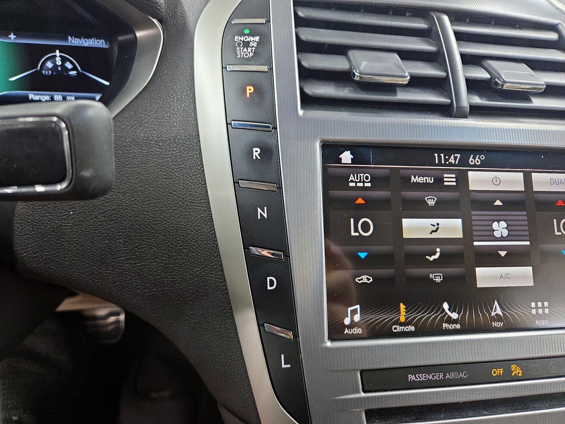 Thumbnail: 2019 Lincoln MKZ - 18