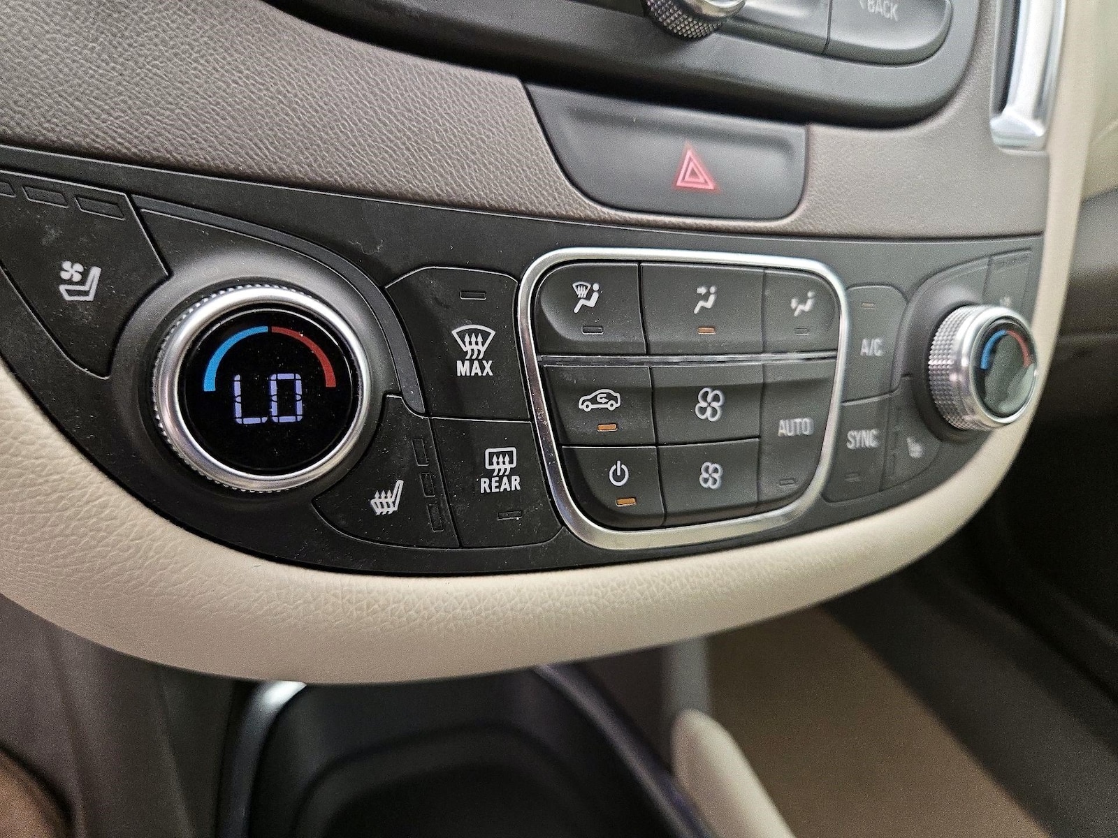 2020 Chevrolet Malibu Premier - Photo 18