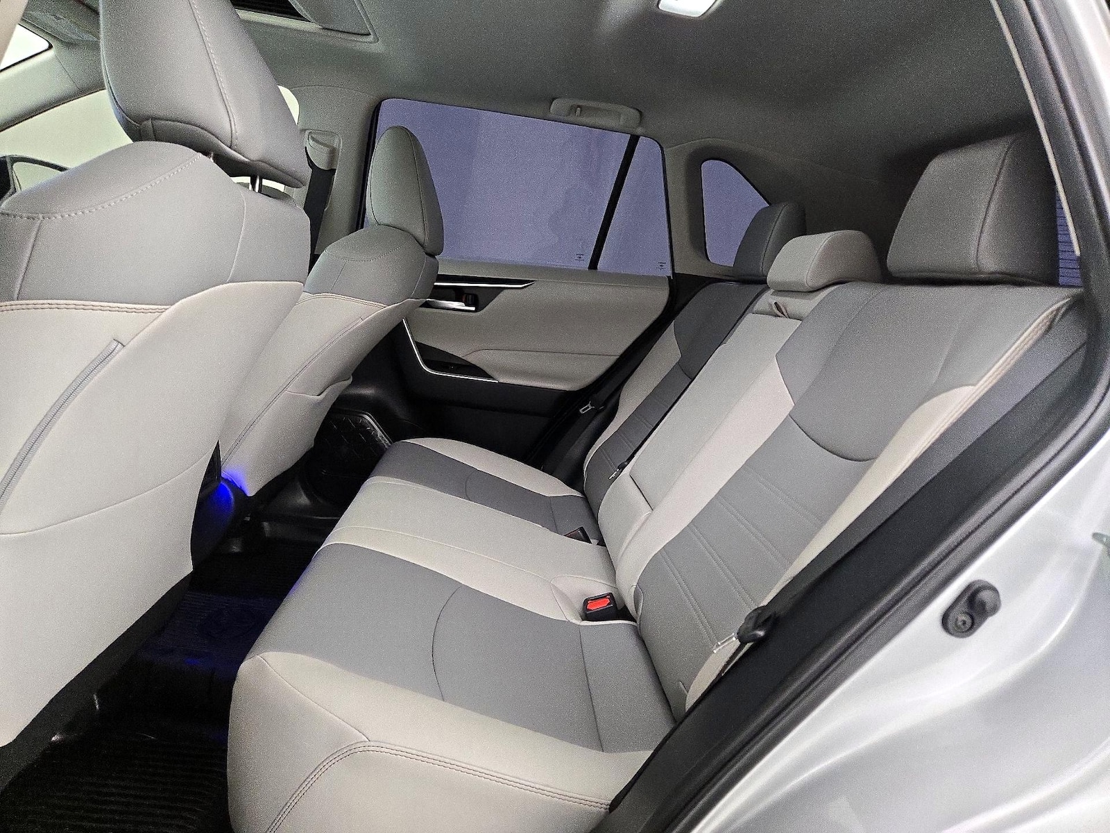 2024 Toyota RAV4 XLE Premium - Photo 21