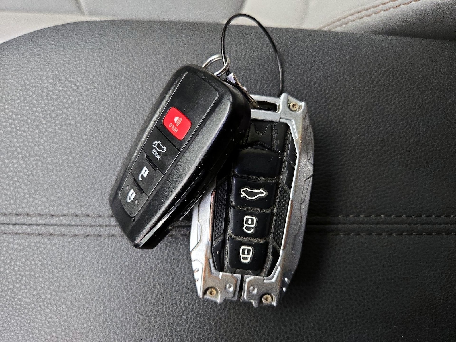 2024 Toyota RAV4 XLE Premium - Photo 24