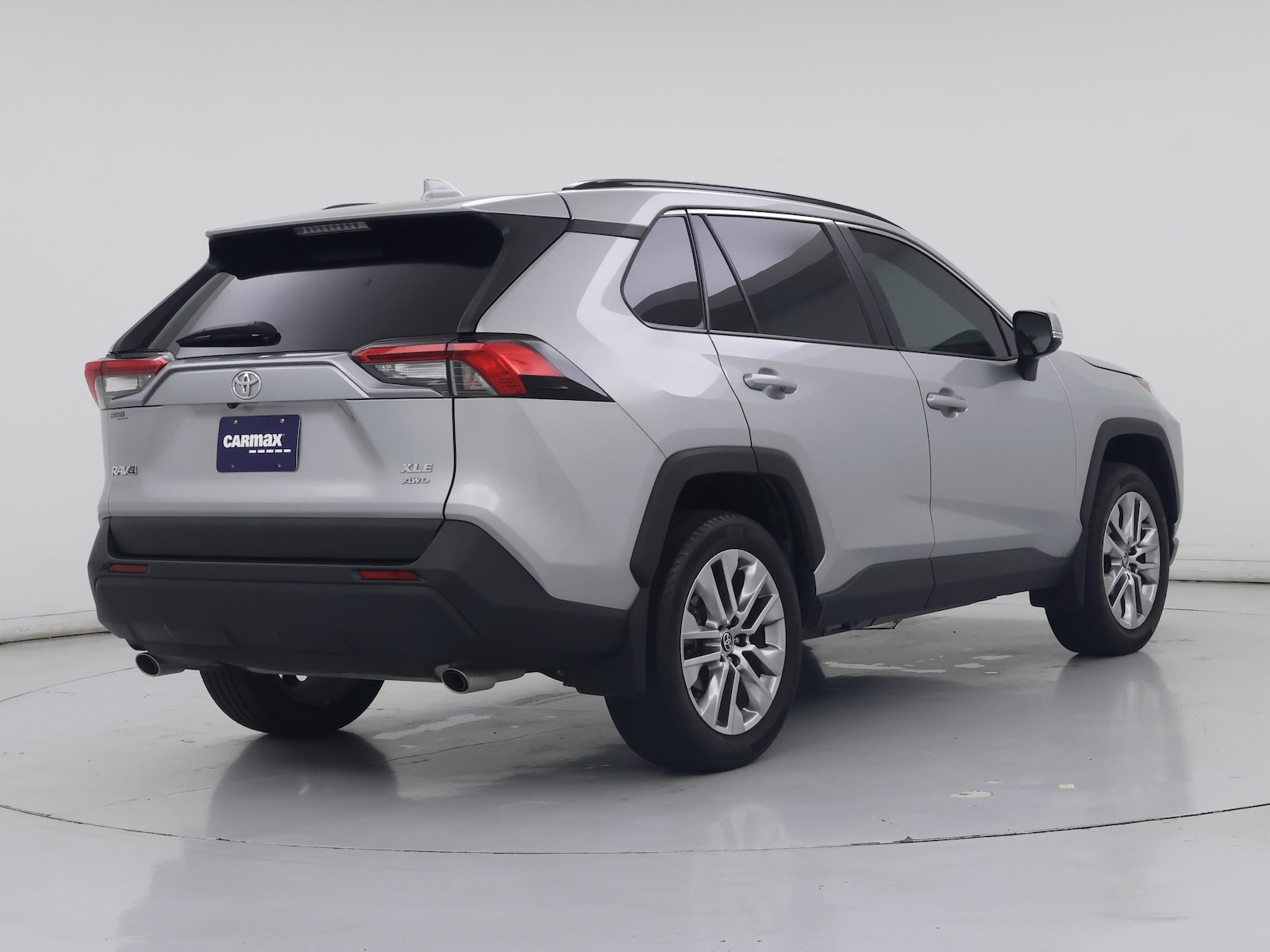 2024 Toyota RAV4 XLE Premium - Photo 9