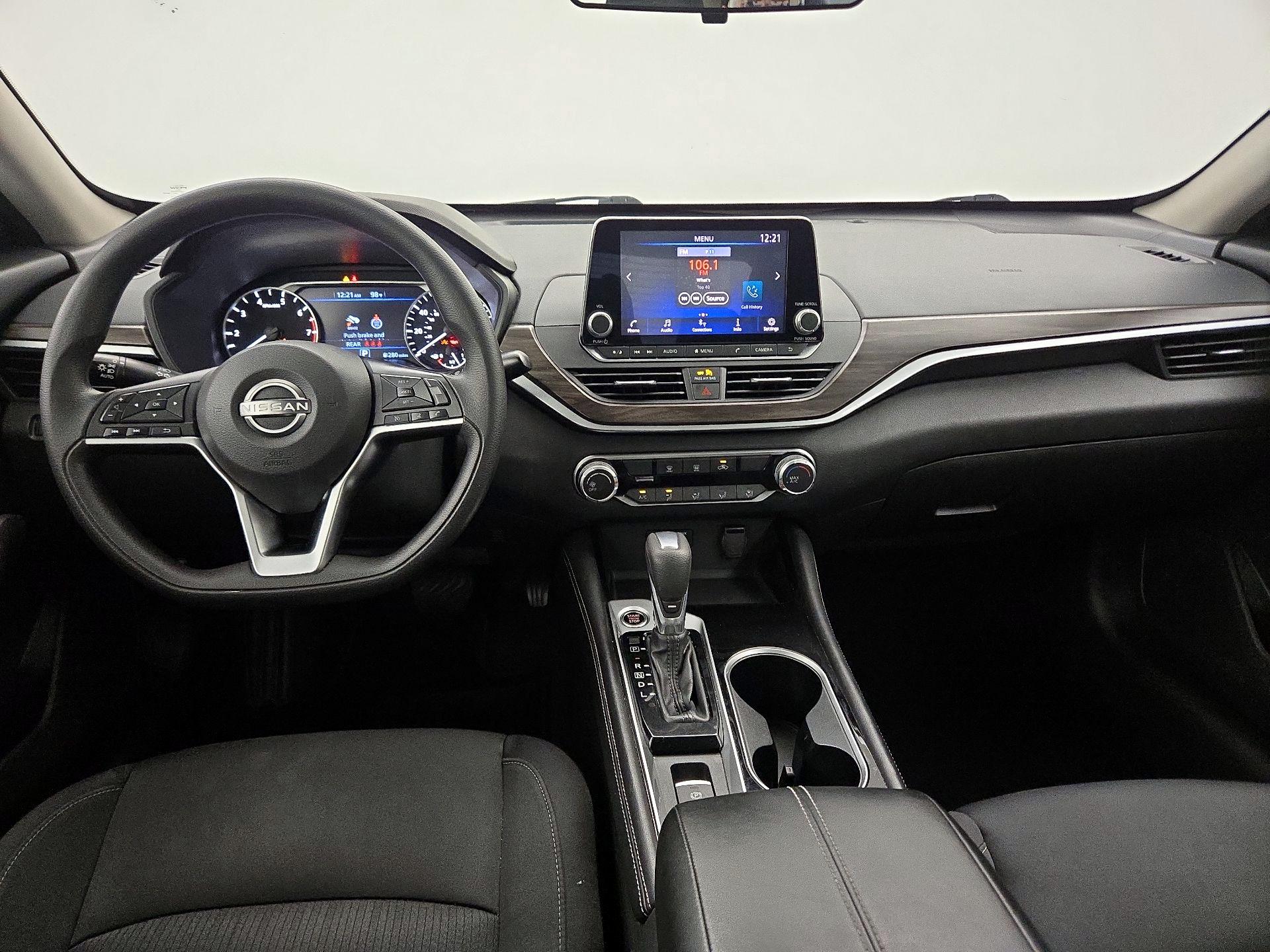 Thumbnail: 2023 Nissan Altima - 9