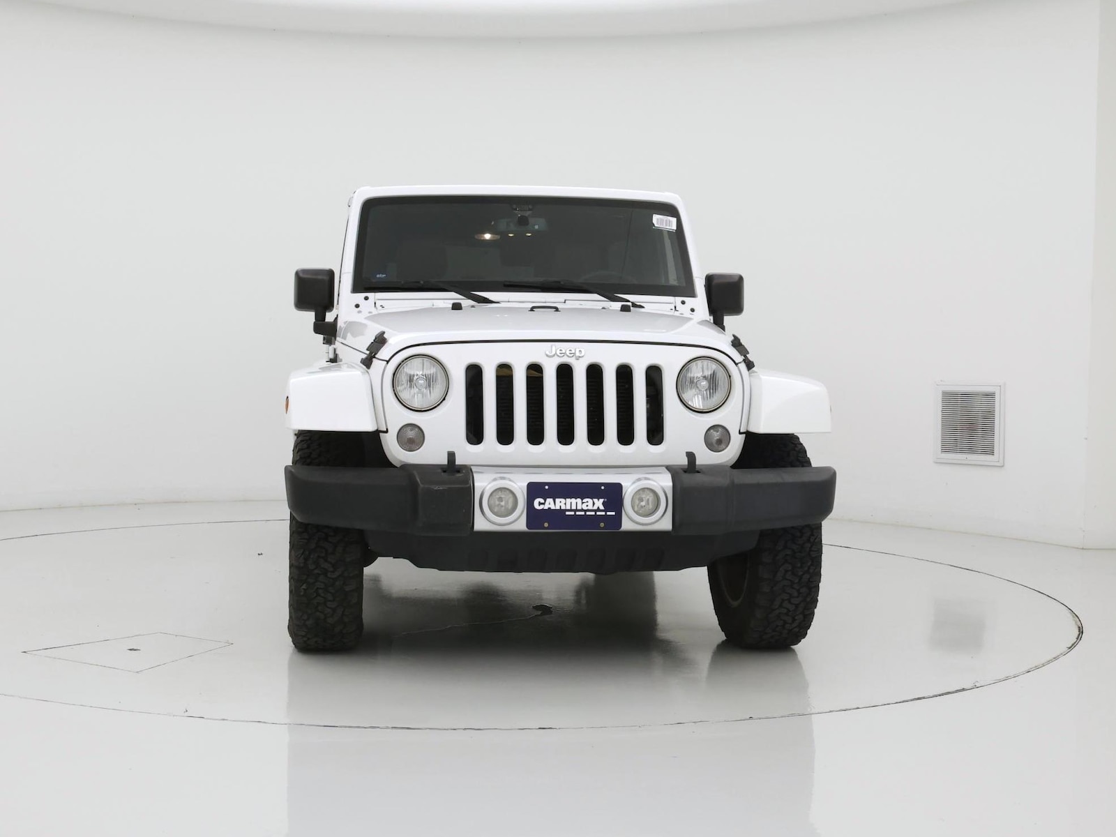 2015 Jeep Wrangler Unlimited Sahara - Photo 6