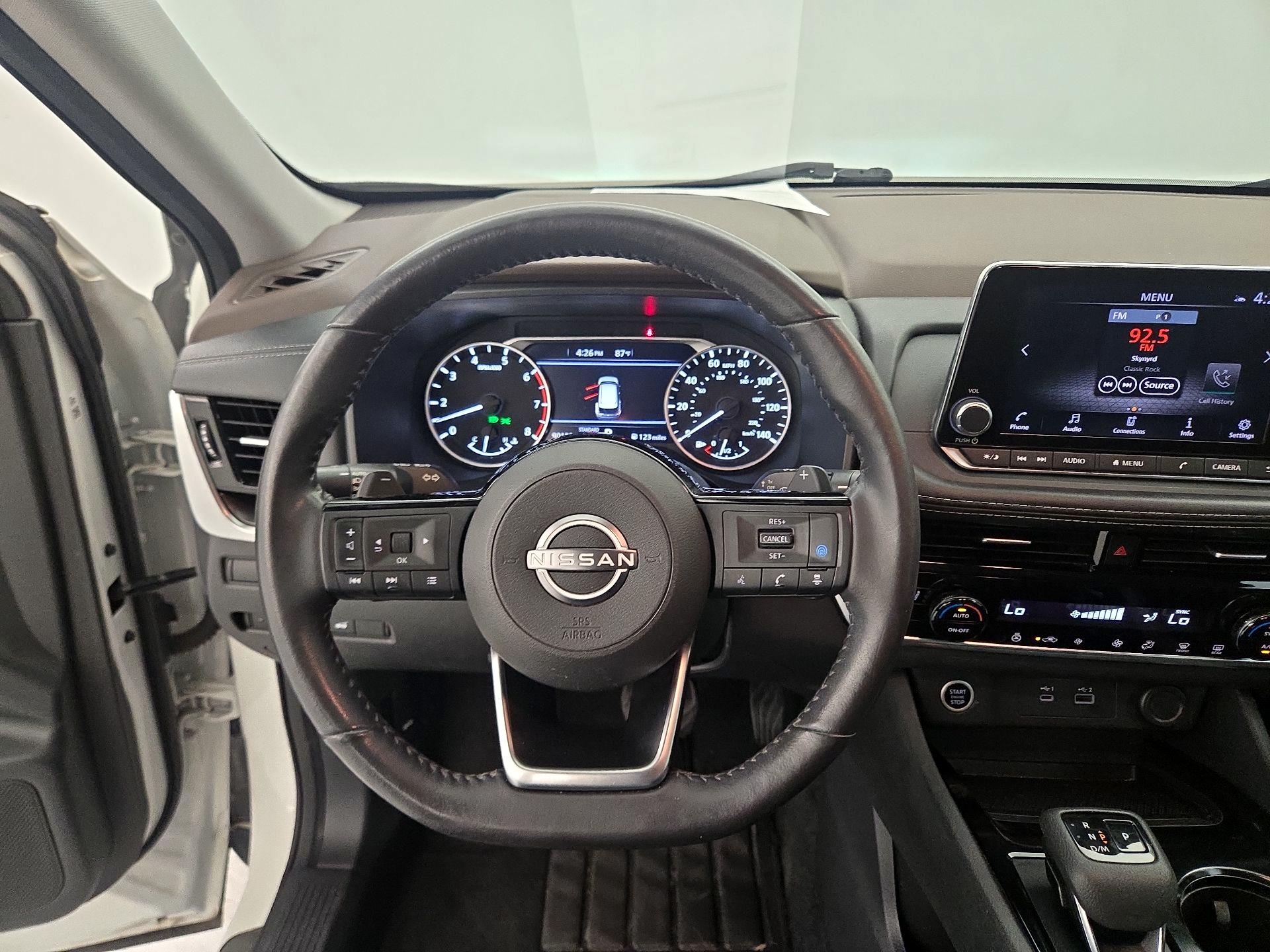 Thumbnail: 2022 Nissan Rogue - 10