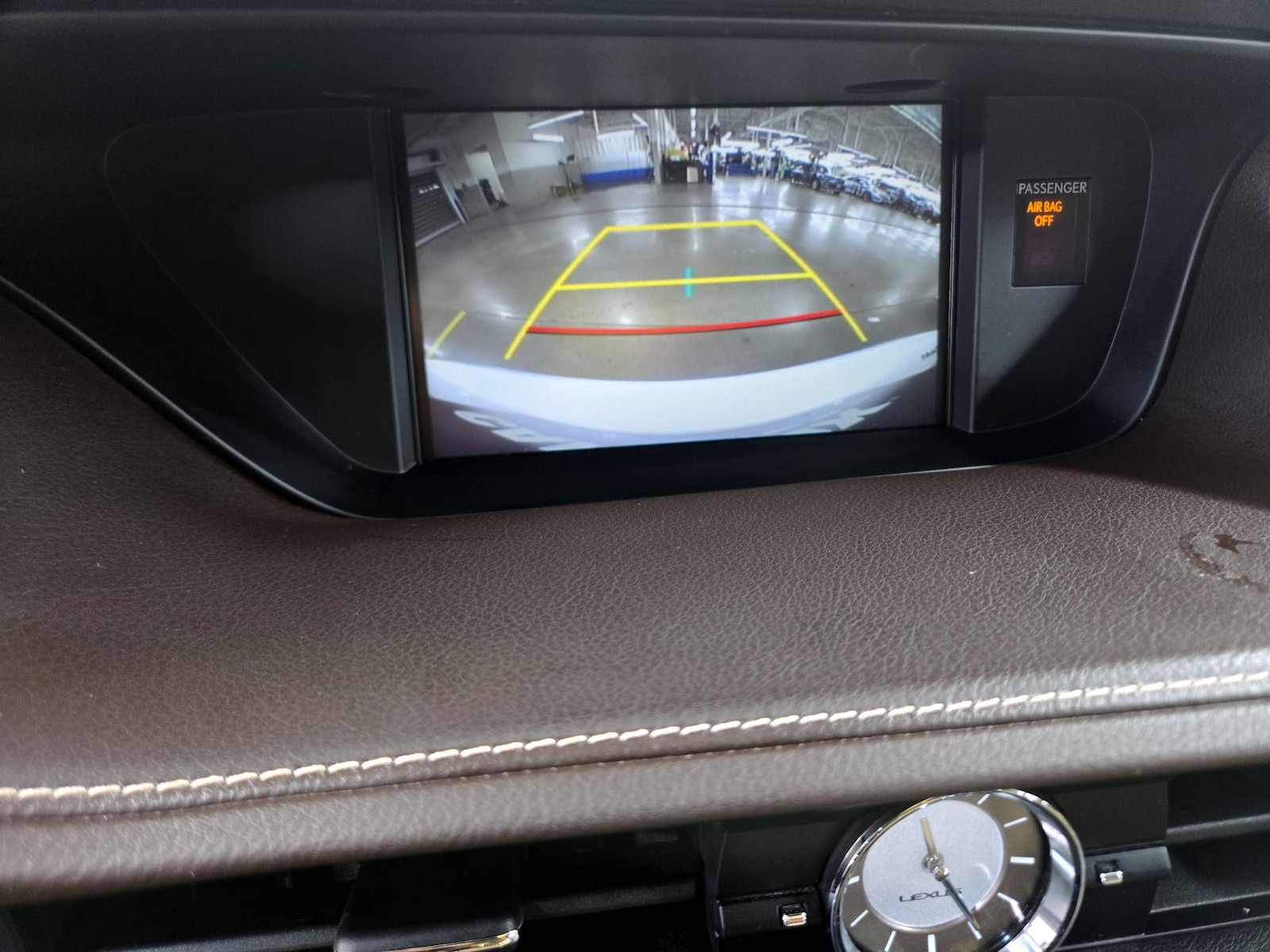 2018 Lexus ES 350 - Photo 16