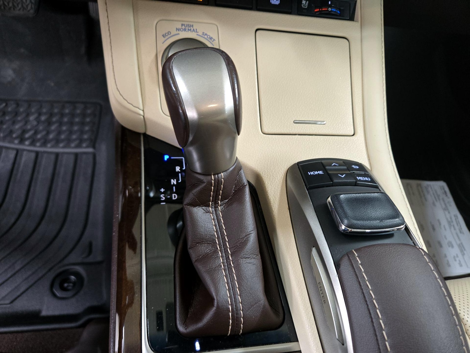 2018 Lexus ES 350 - Photo 19