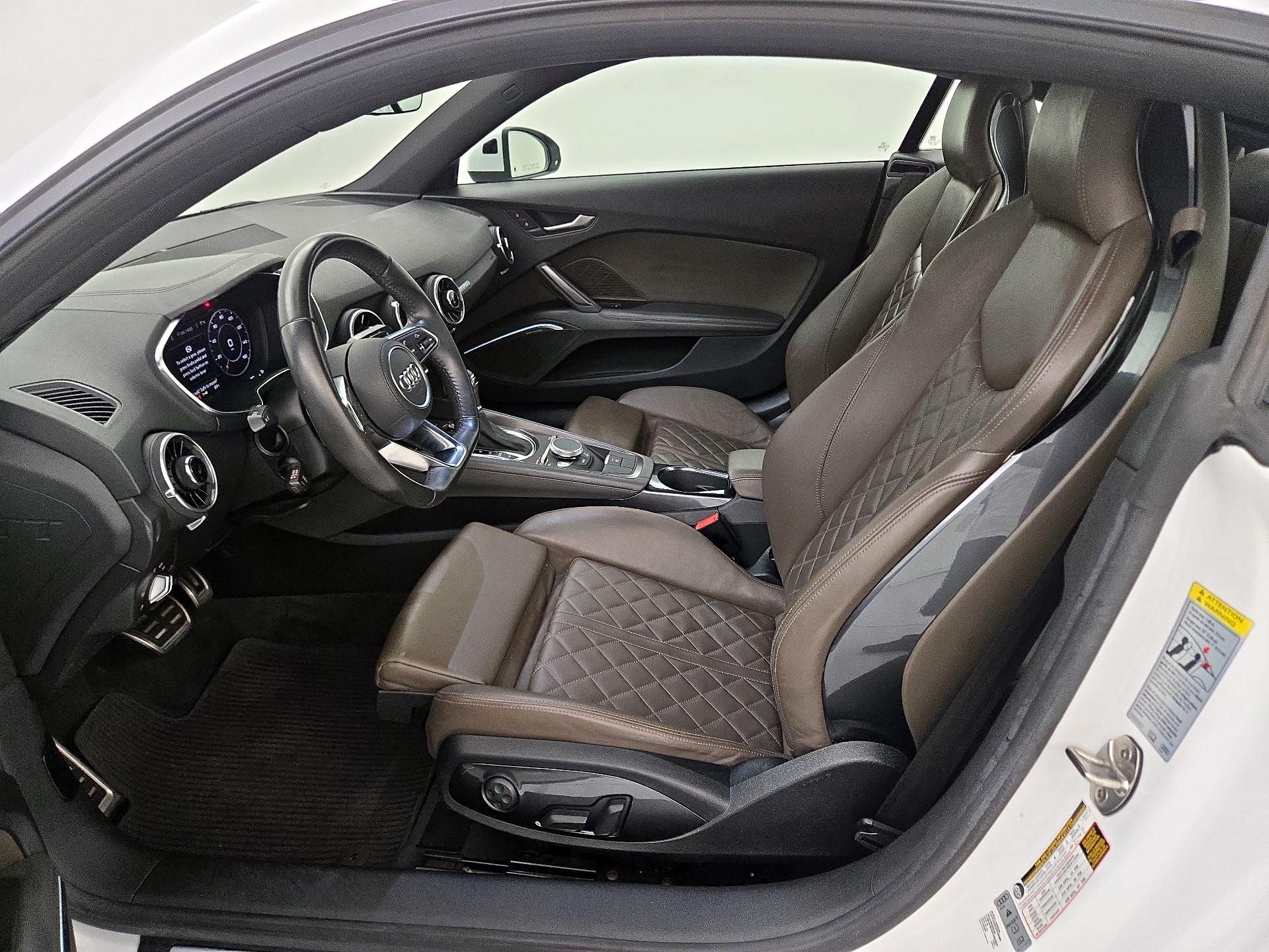 Thumbnail: 2016 Audi TT - 11