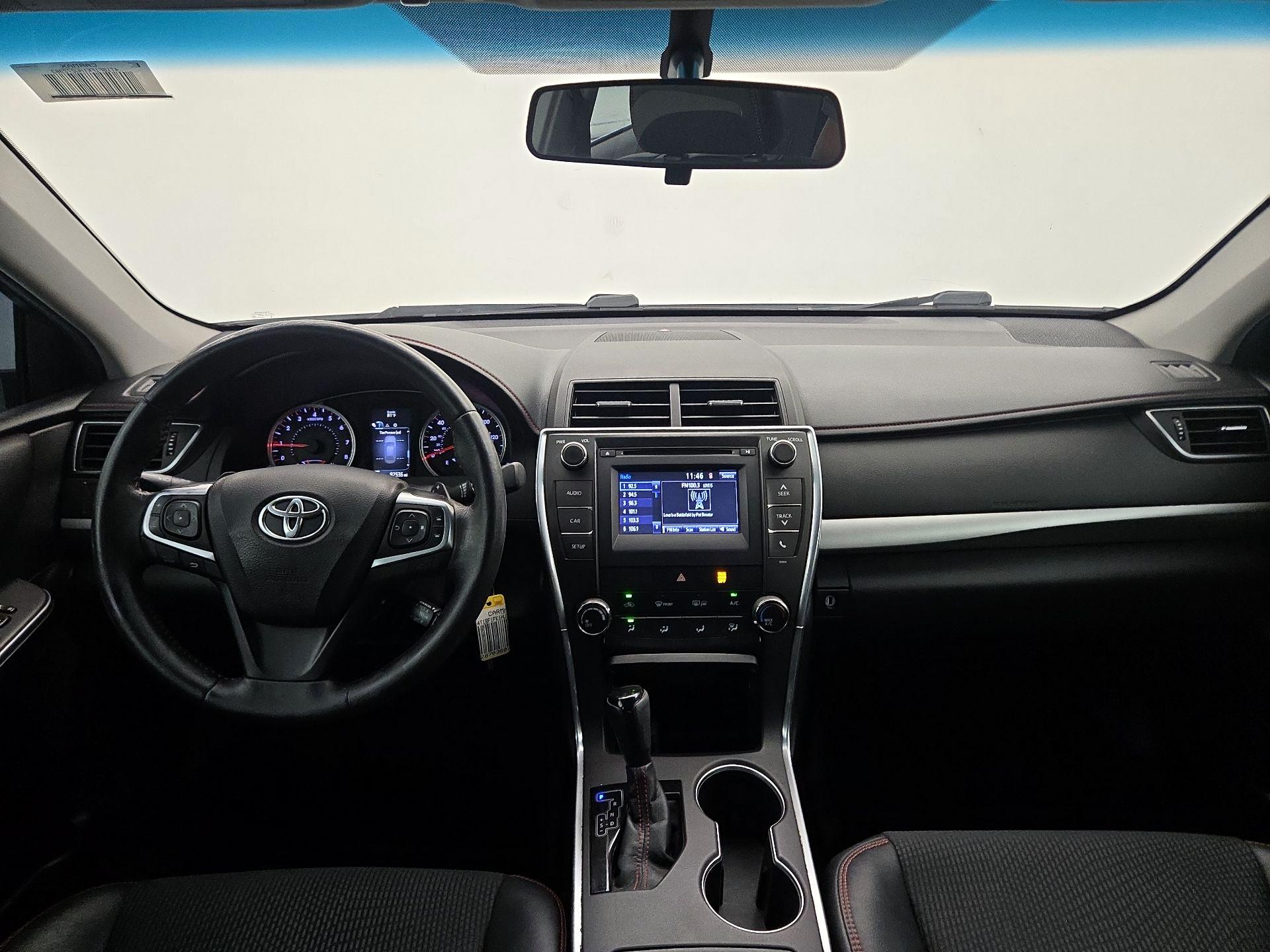 Thumbnail: 2017 Toyota Camry - 9