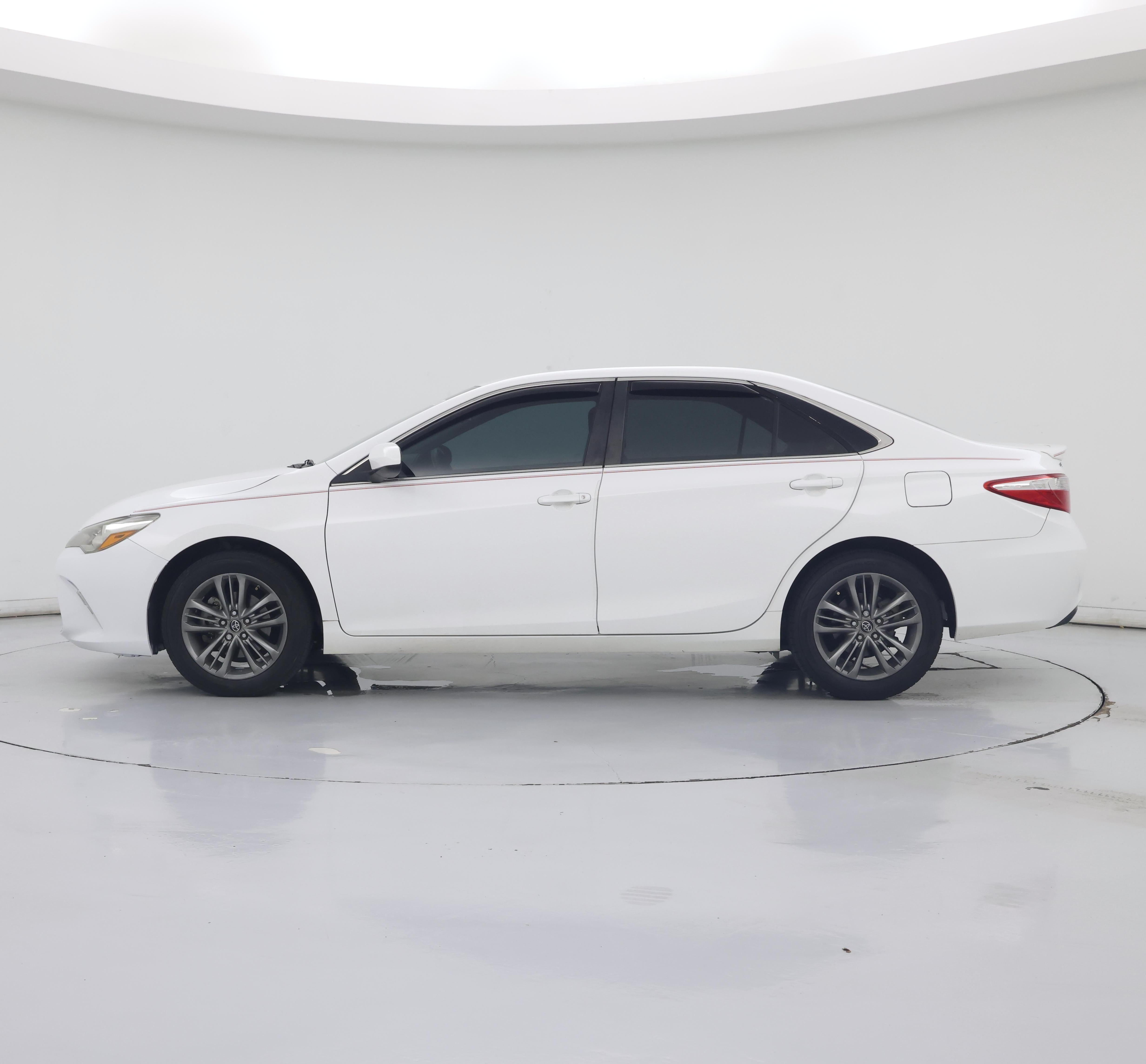 Thumbnail: 2017 Toyota Camry - 3