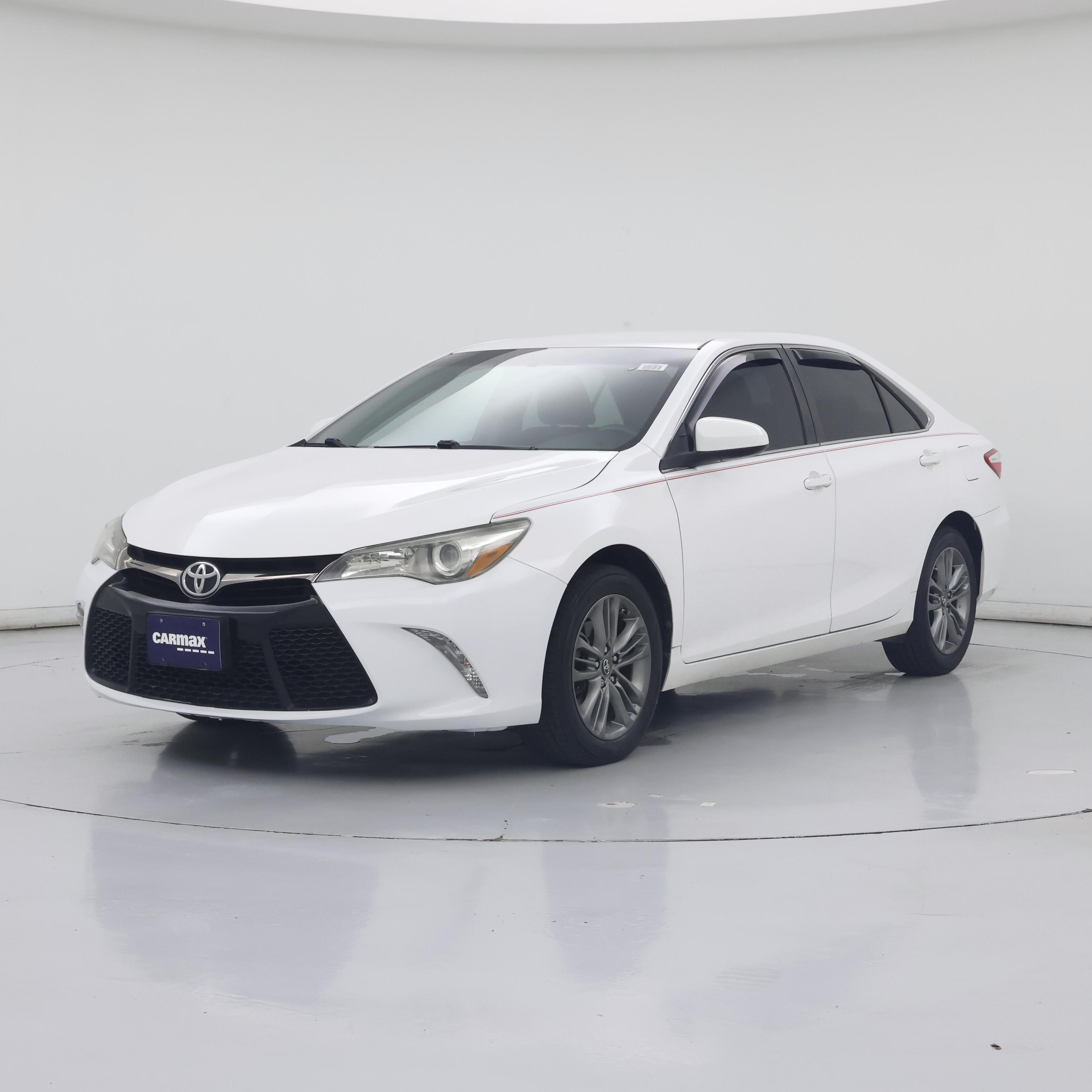 Thumbnail: 2017 Toyota Camry - 4
