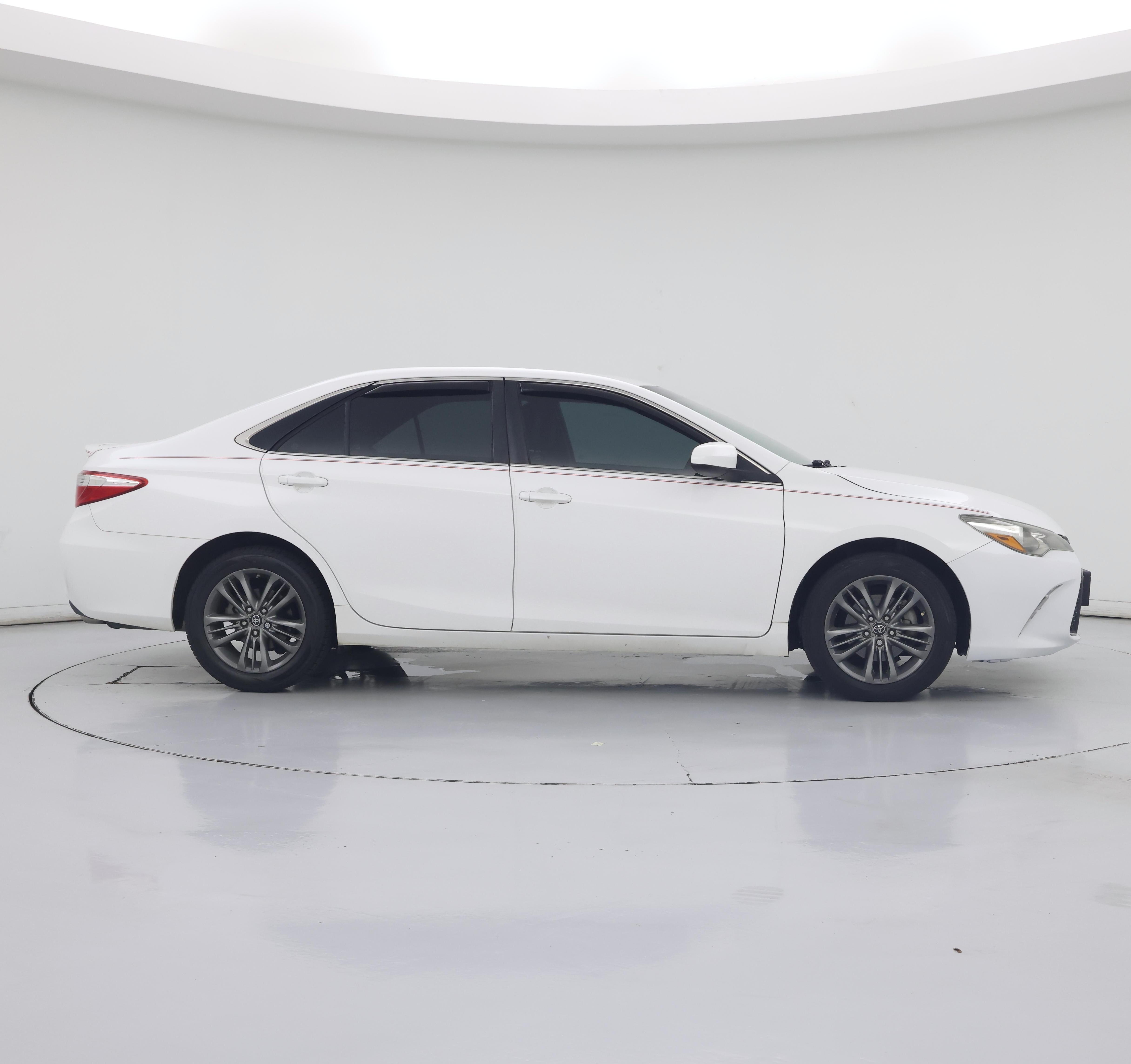 Thumbnail: 2017 Toyota Camry - 7