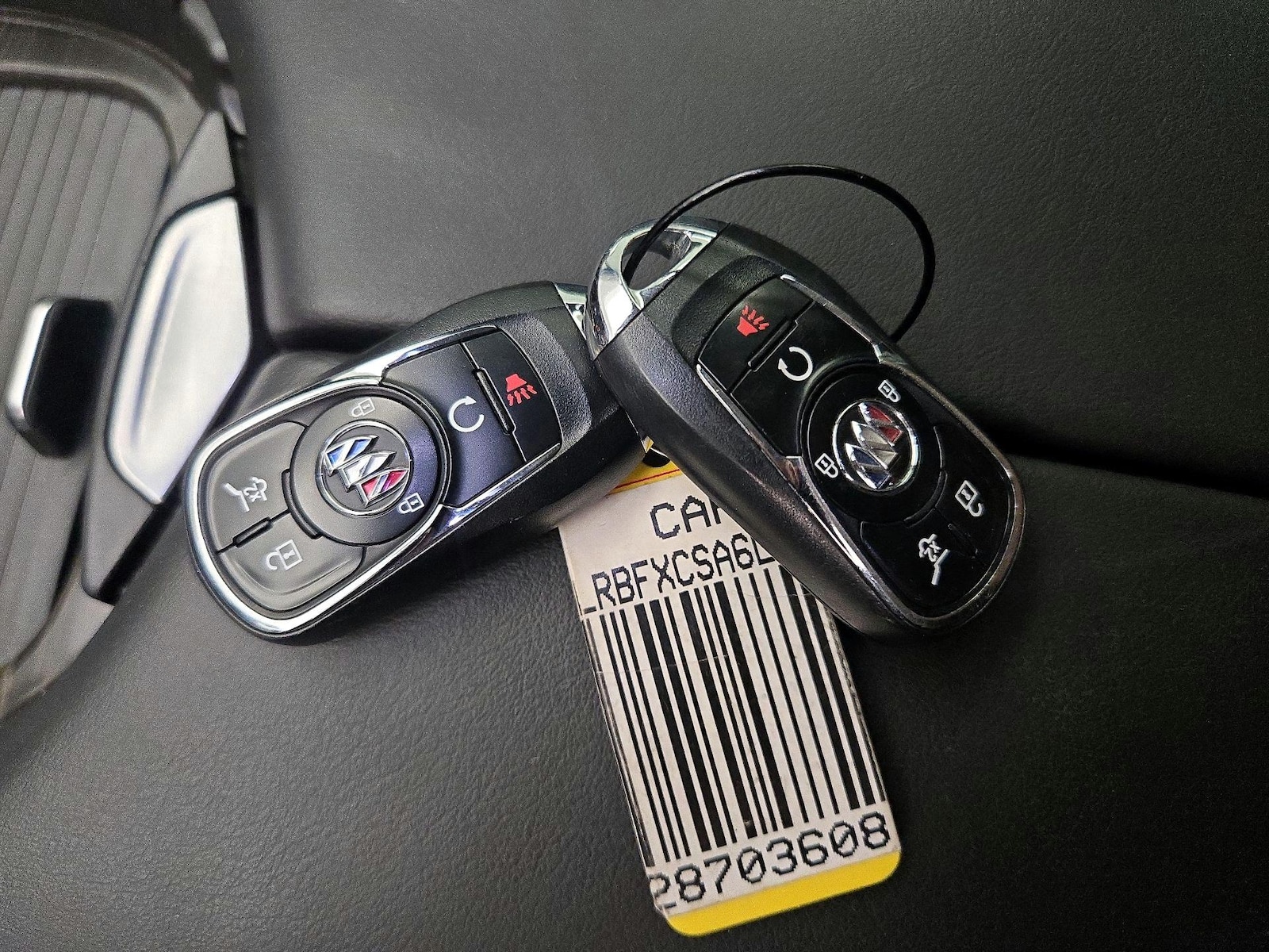 2020 Buick Envision Essence - Photo 23