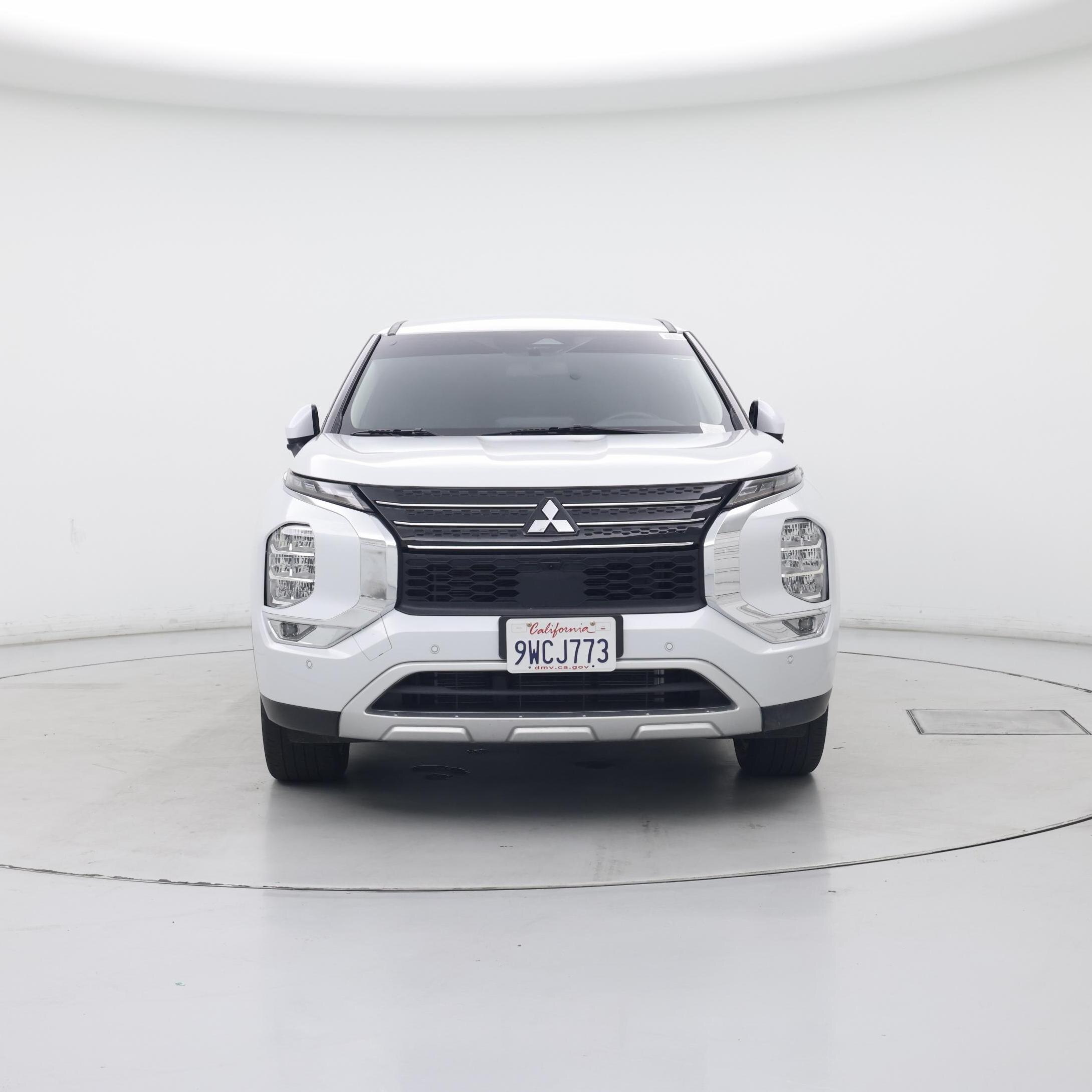 Thumbnail: 2024 Mitsubishi Outlander - 5