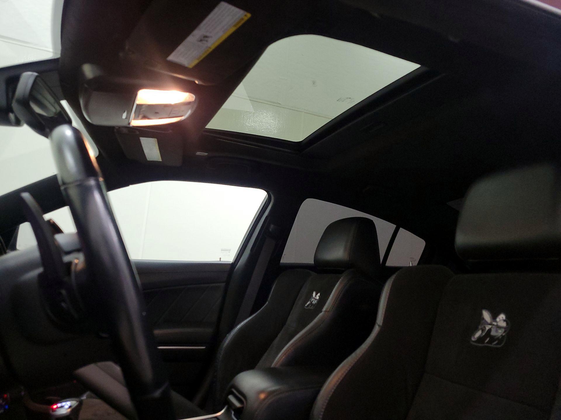 Thumbnail: 2020 Dodge Charger - 19