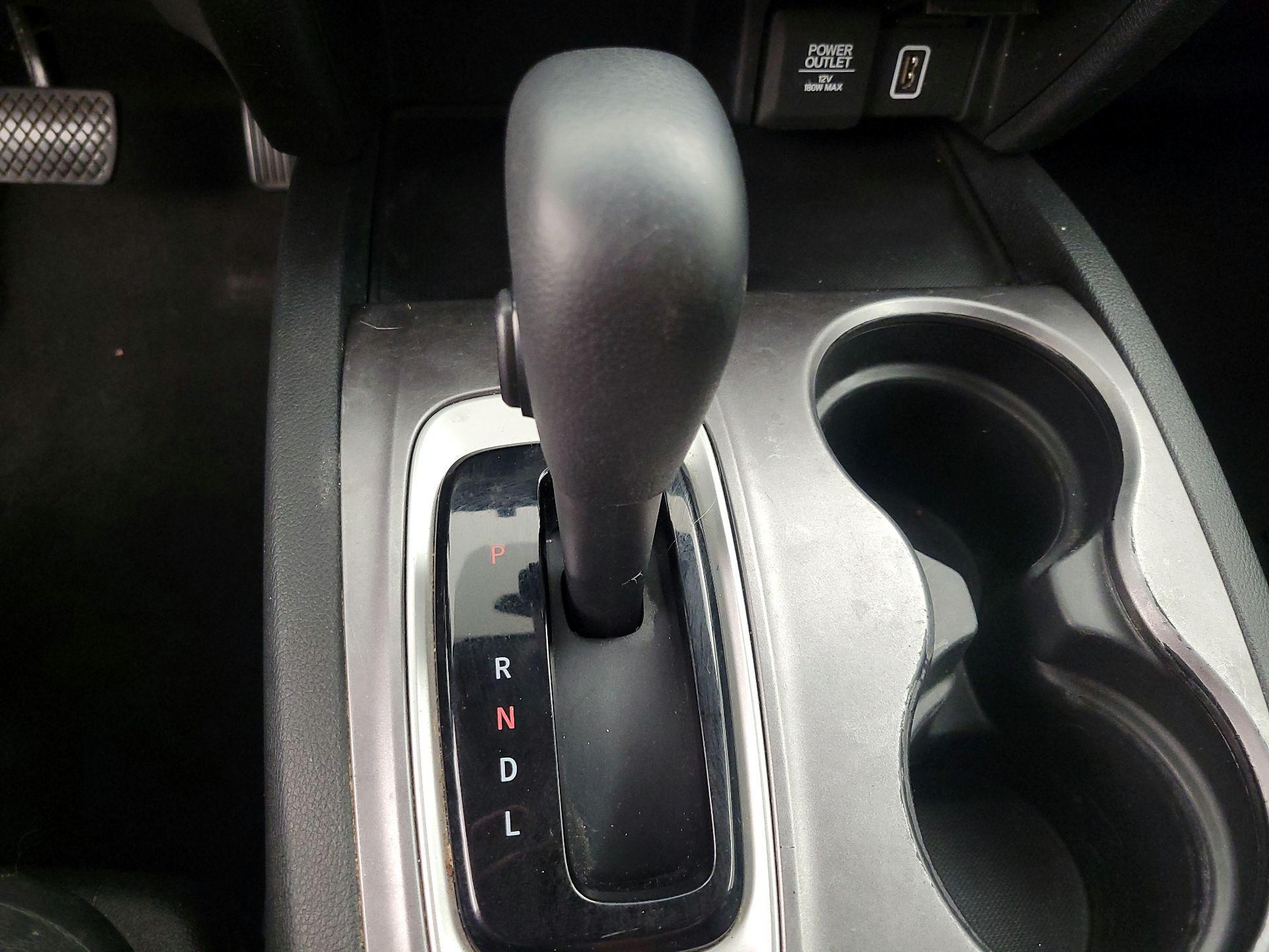 Thumbnail: 2019 Honda Pilot - 17