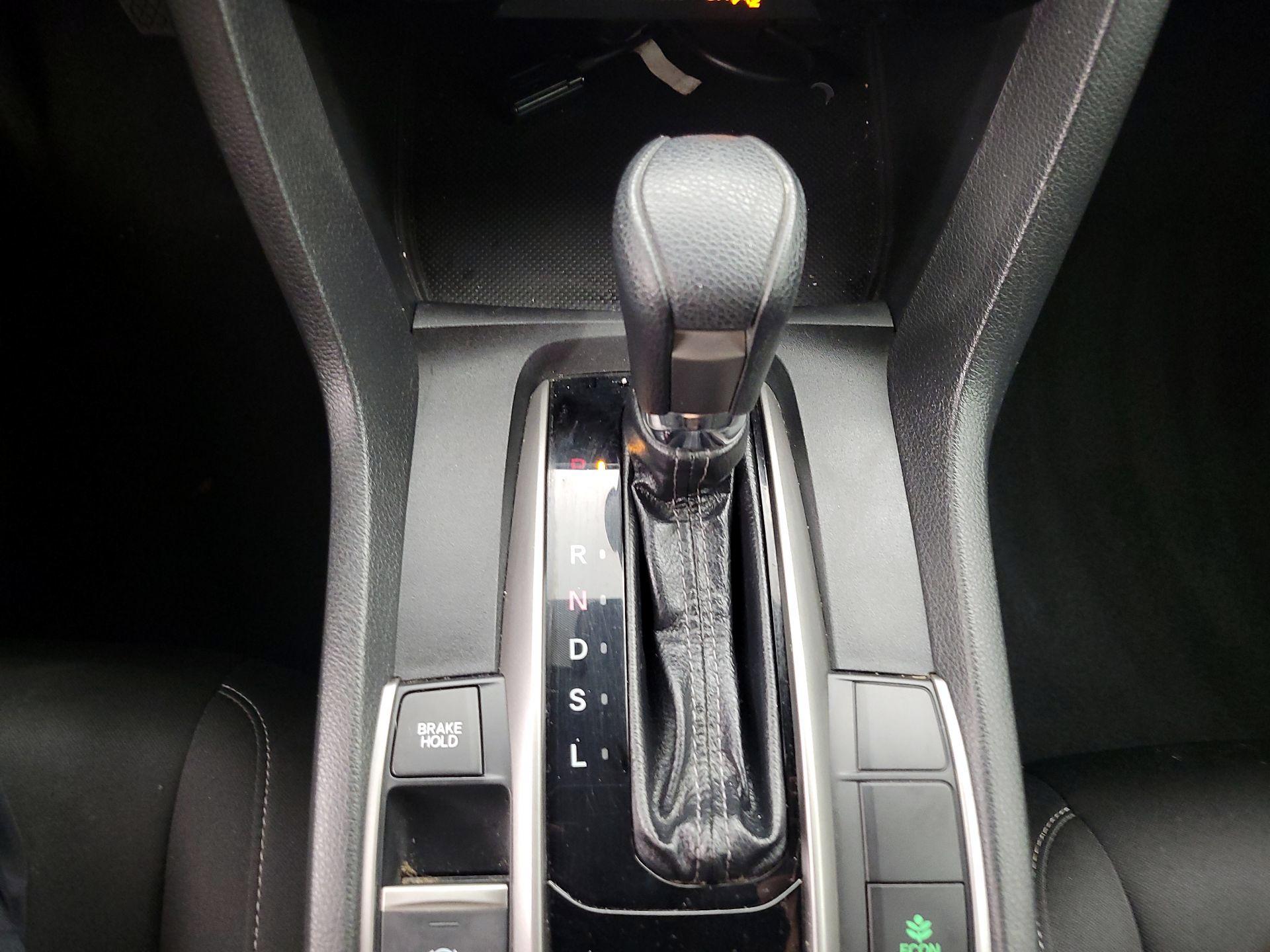 Thumbnail: 2019 Honda Civic - 17