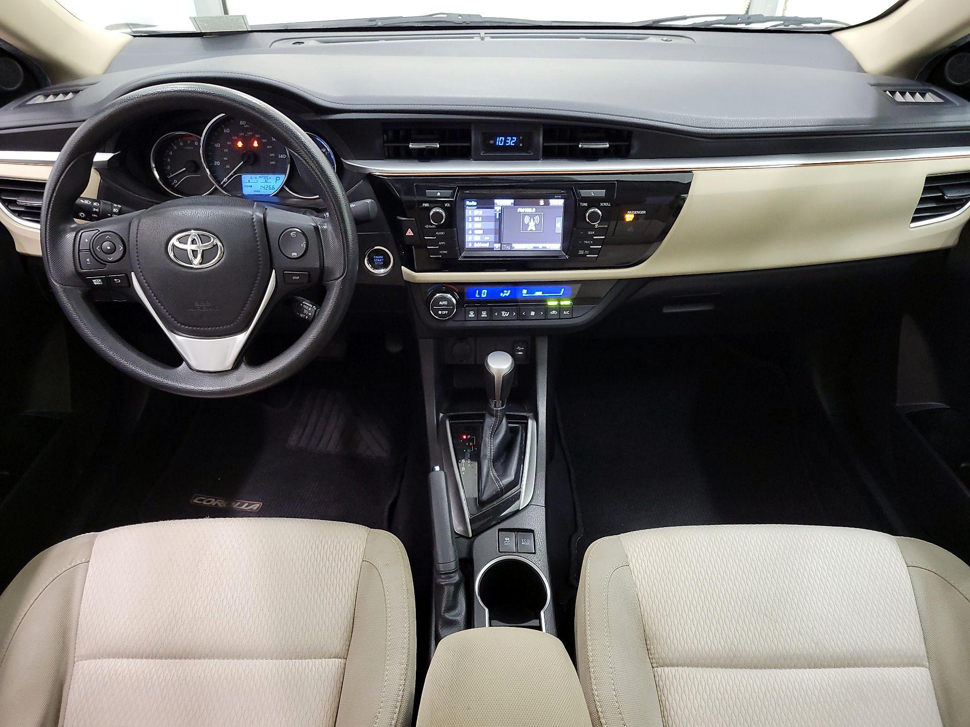 Thumbnail: 2015 Toyota Corolla - 9