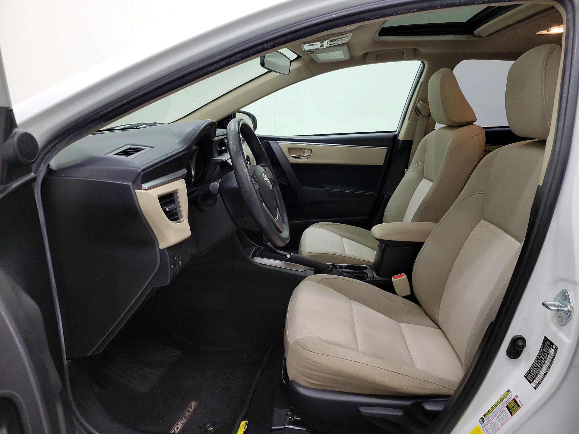 Thumbnail: 2015 Toyota Corolla - 11