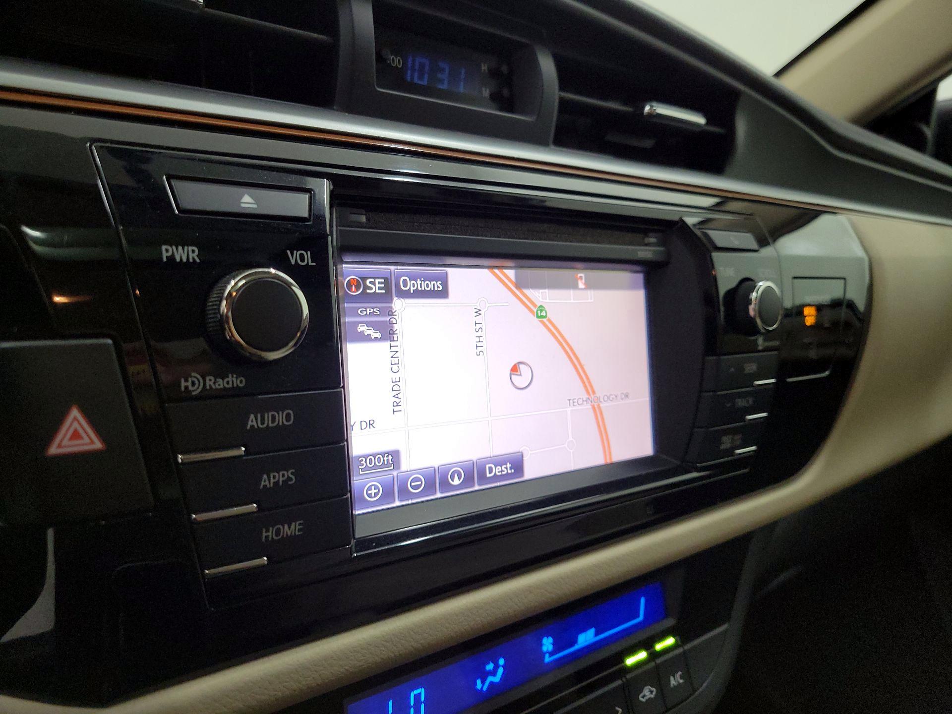 Thumbnail: 2015 Toyota Corolla - 14