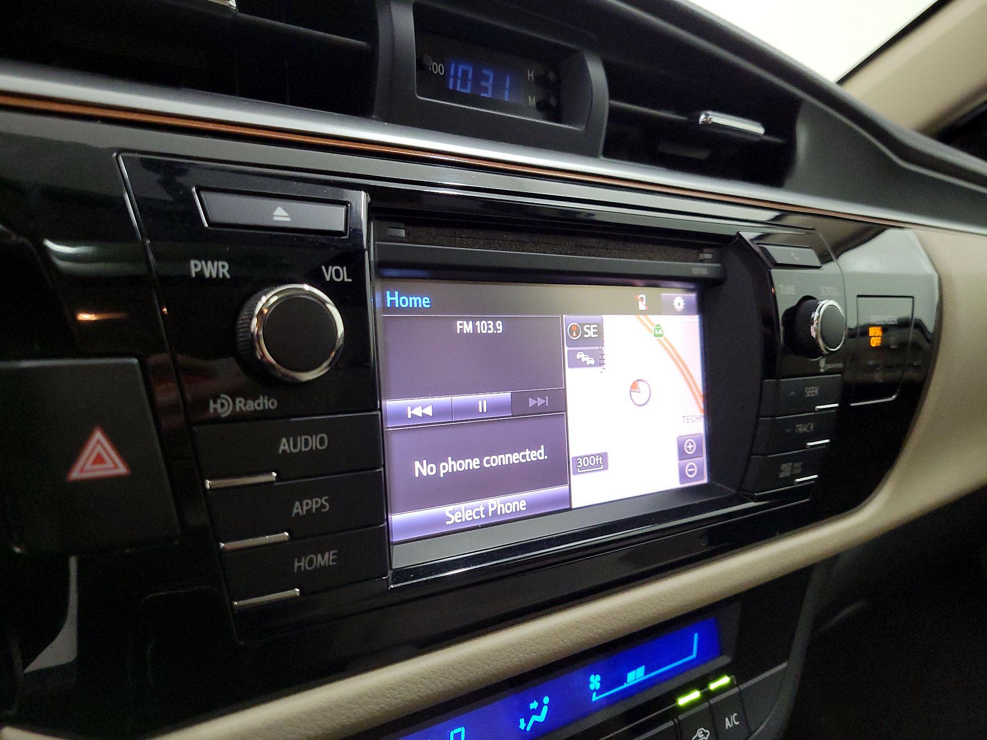 Thumbnail: 2015 Toyota Corolla - 16