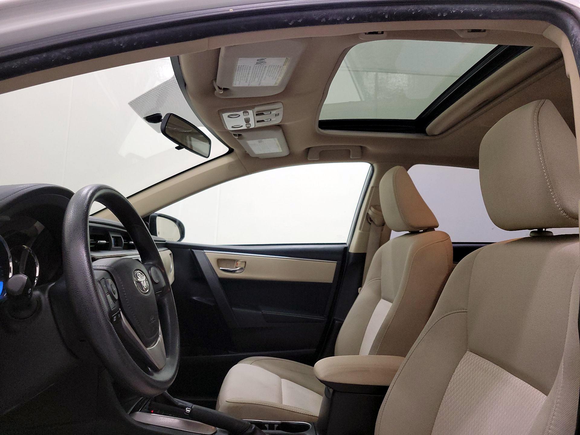 Thumbnail: 2015 Toyota Corolla - 20