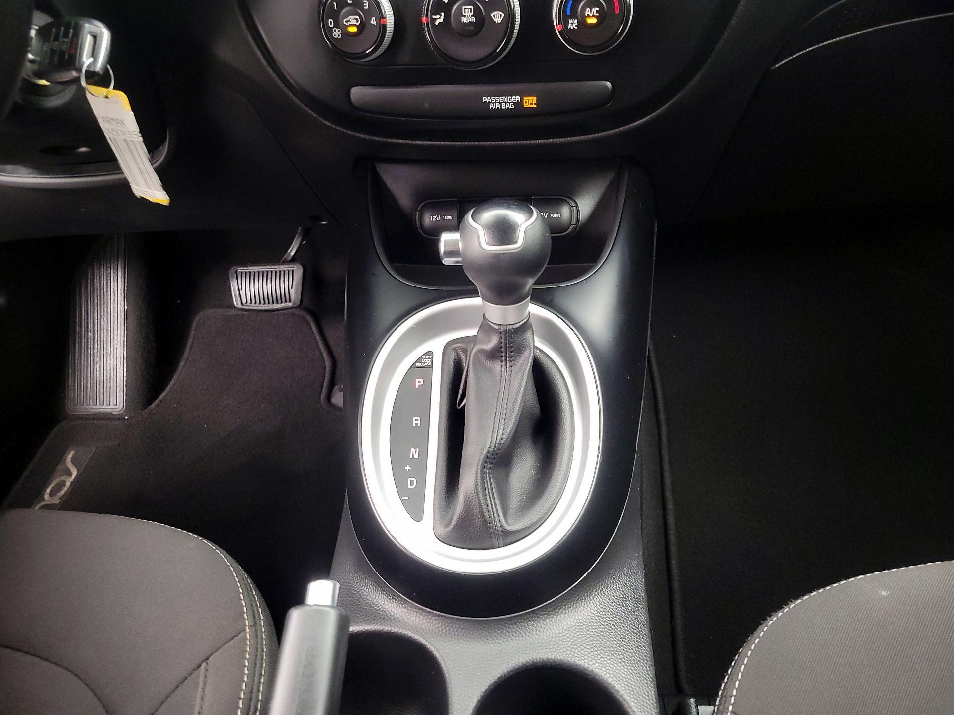 Thumbnail: 2019 Kia Soul - 17