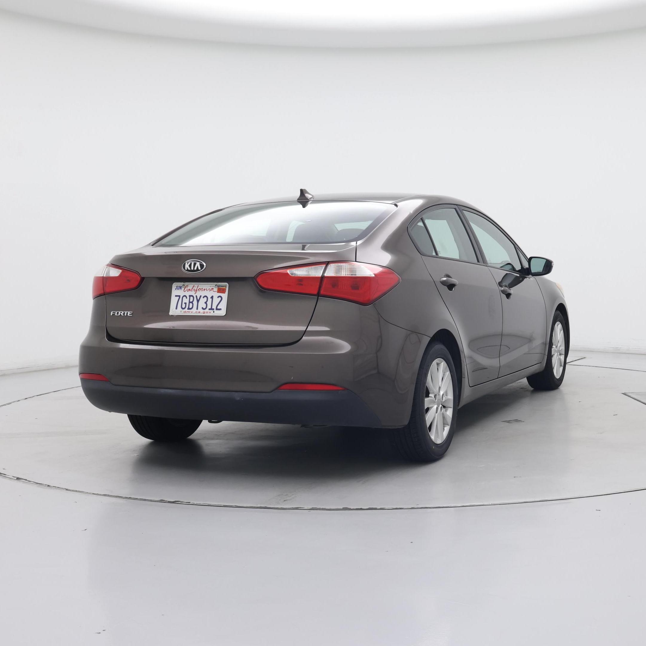 Thumbnail: 2015 Kia Forte - 8
