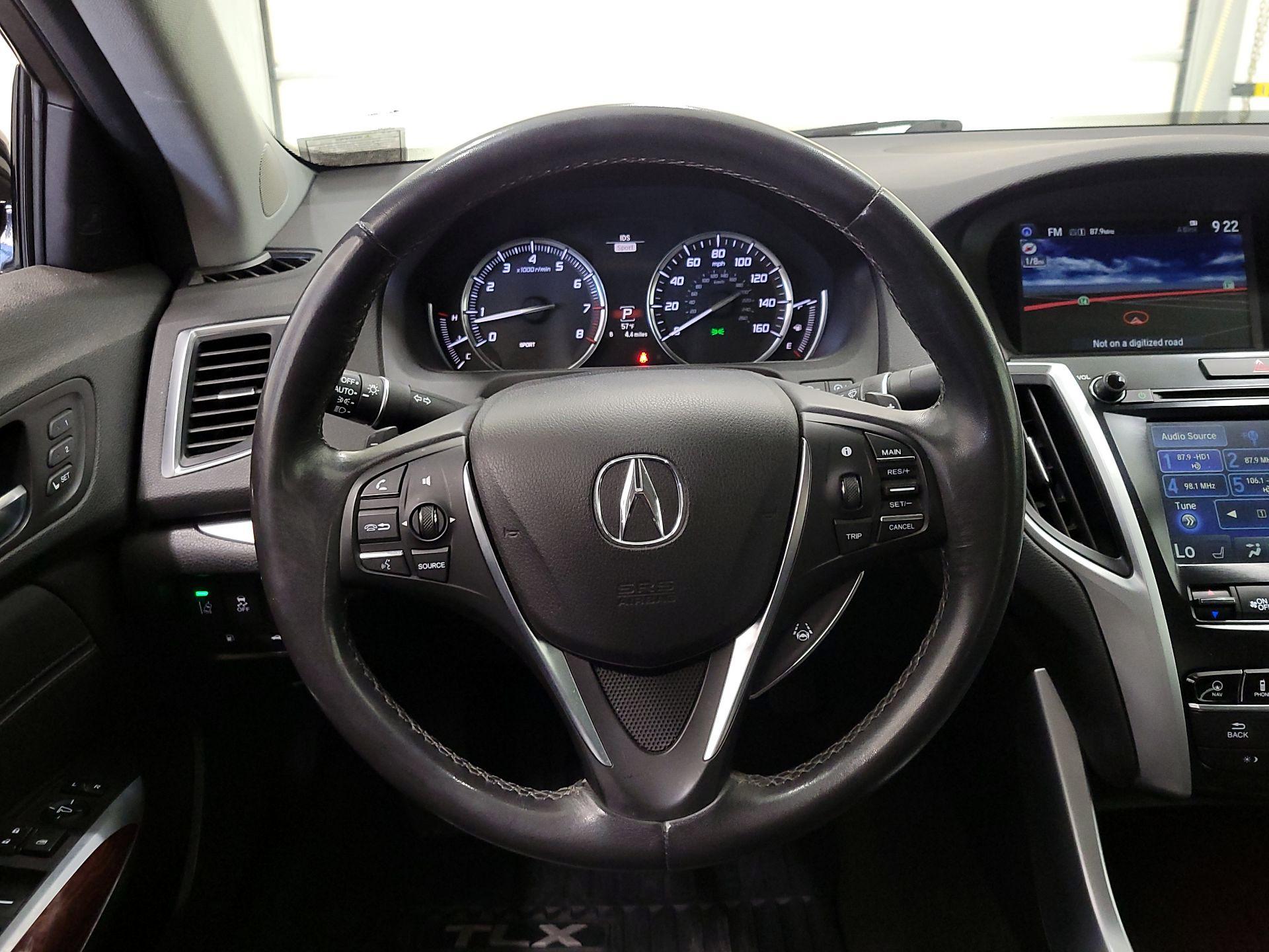 Thumbnail: 2015 Acura TLX - 10