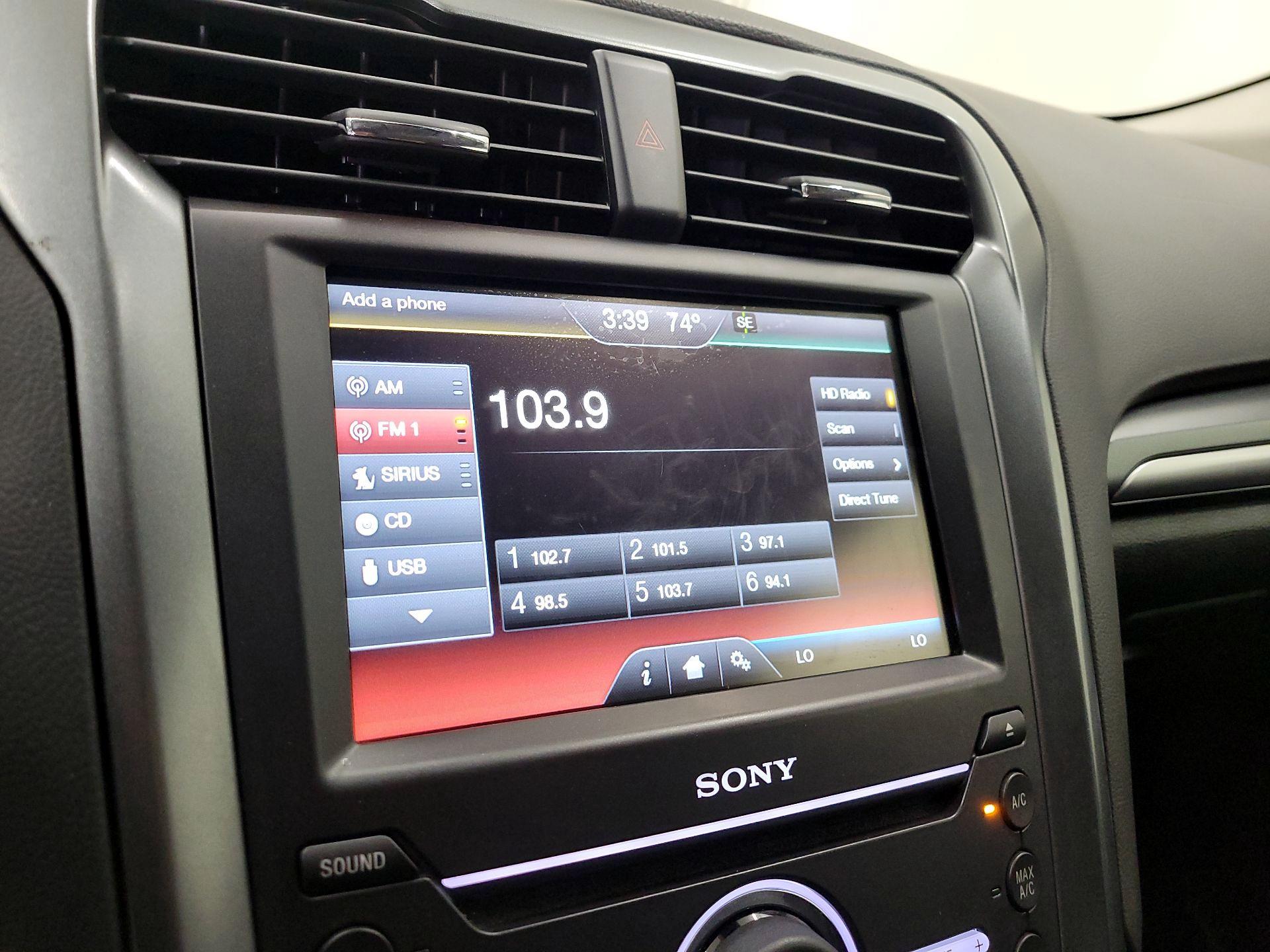 Thumbnail: 2016 Ford Fusion - 16