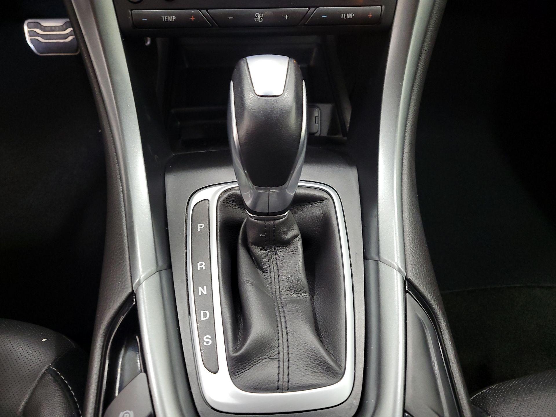 Thumbnail: 2016 Ford Fusion - 18