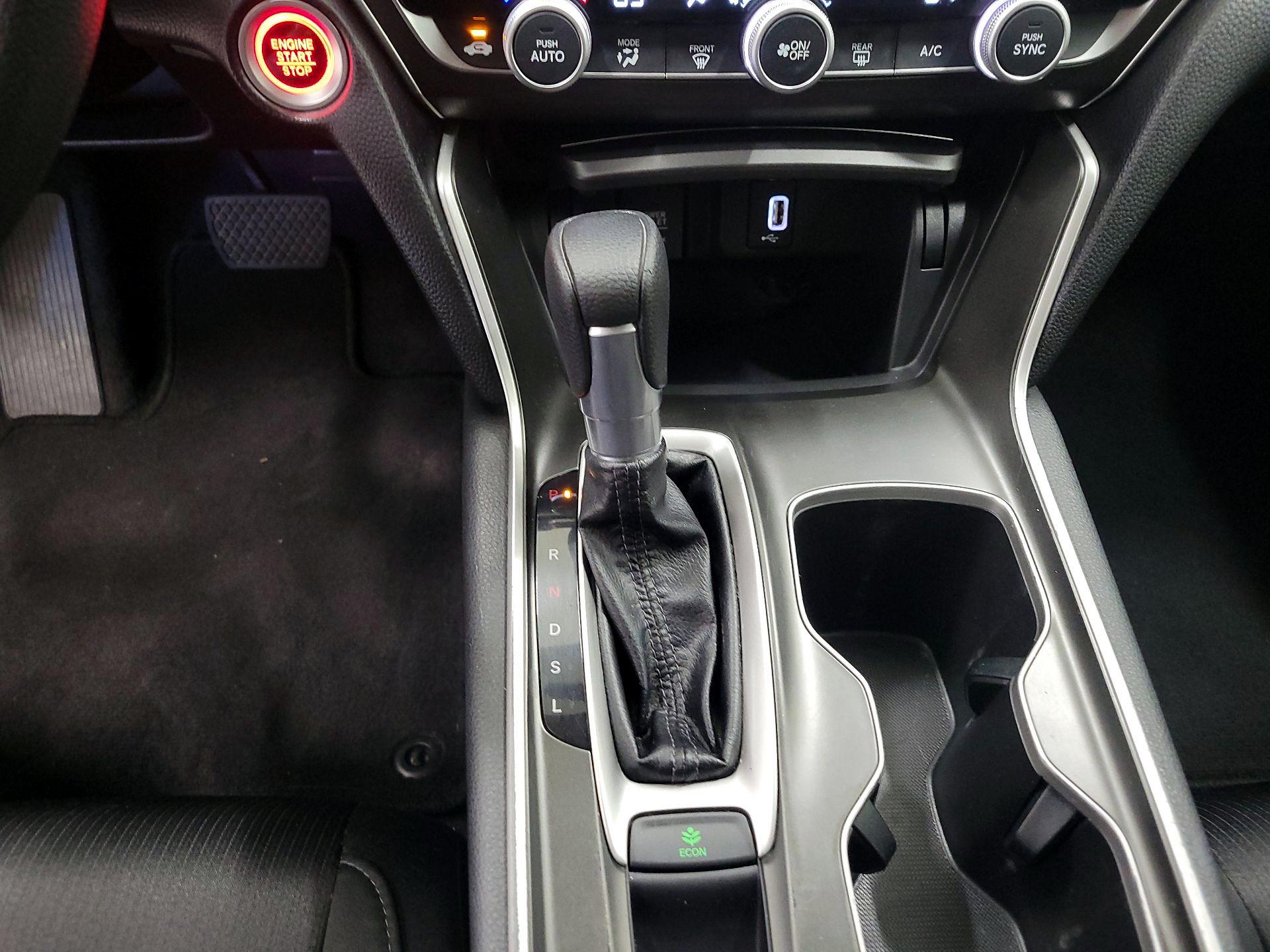 Thumbnail: 2018 Honda Accord - 17