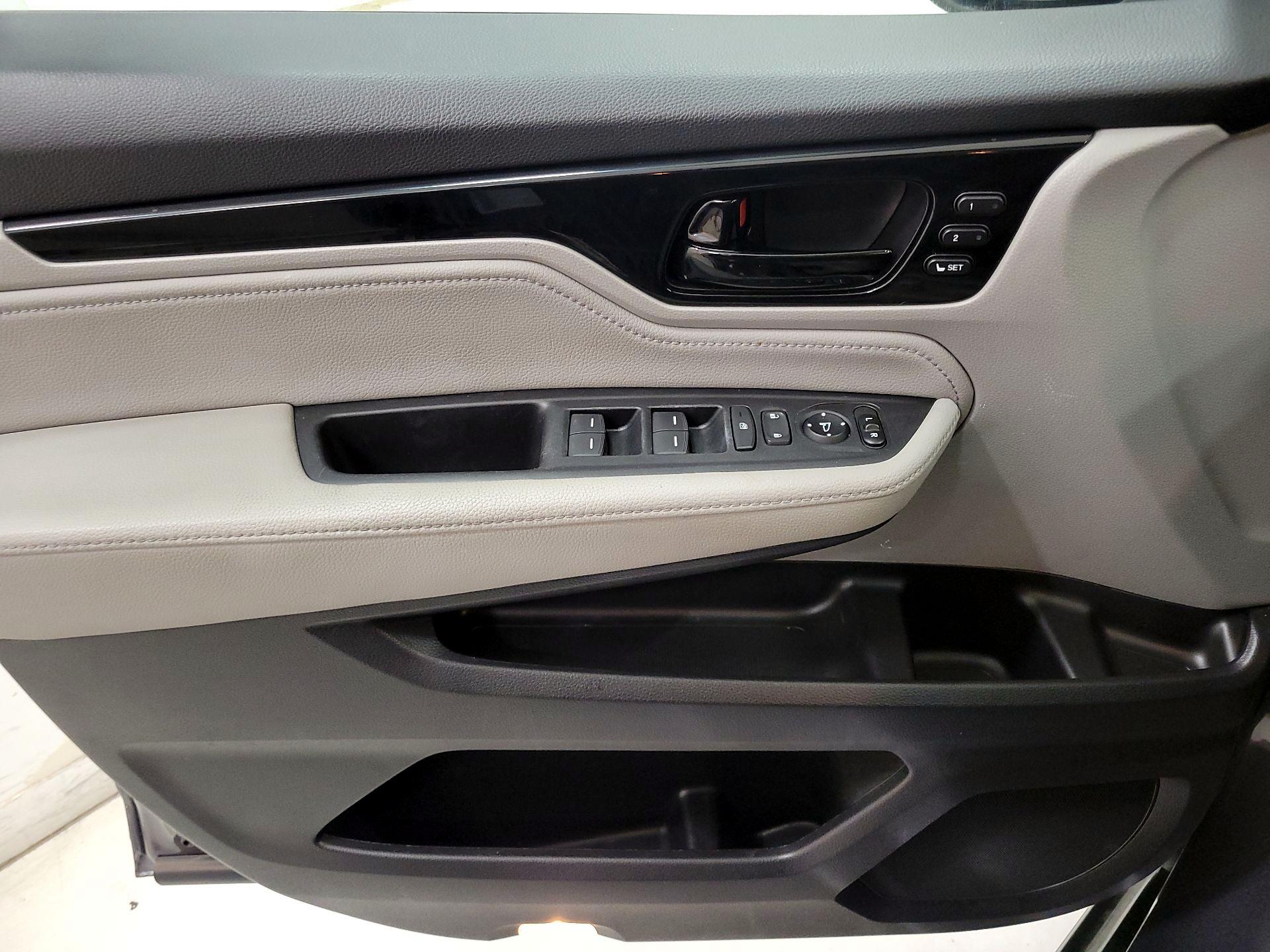Thumbnail: 2022 Honda Odyssey - 12