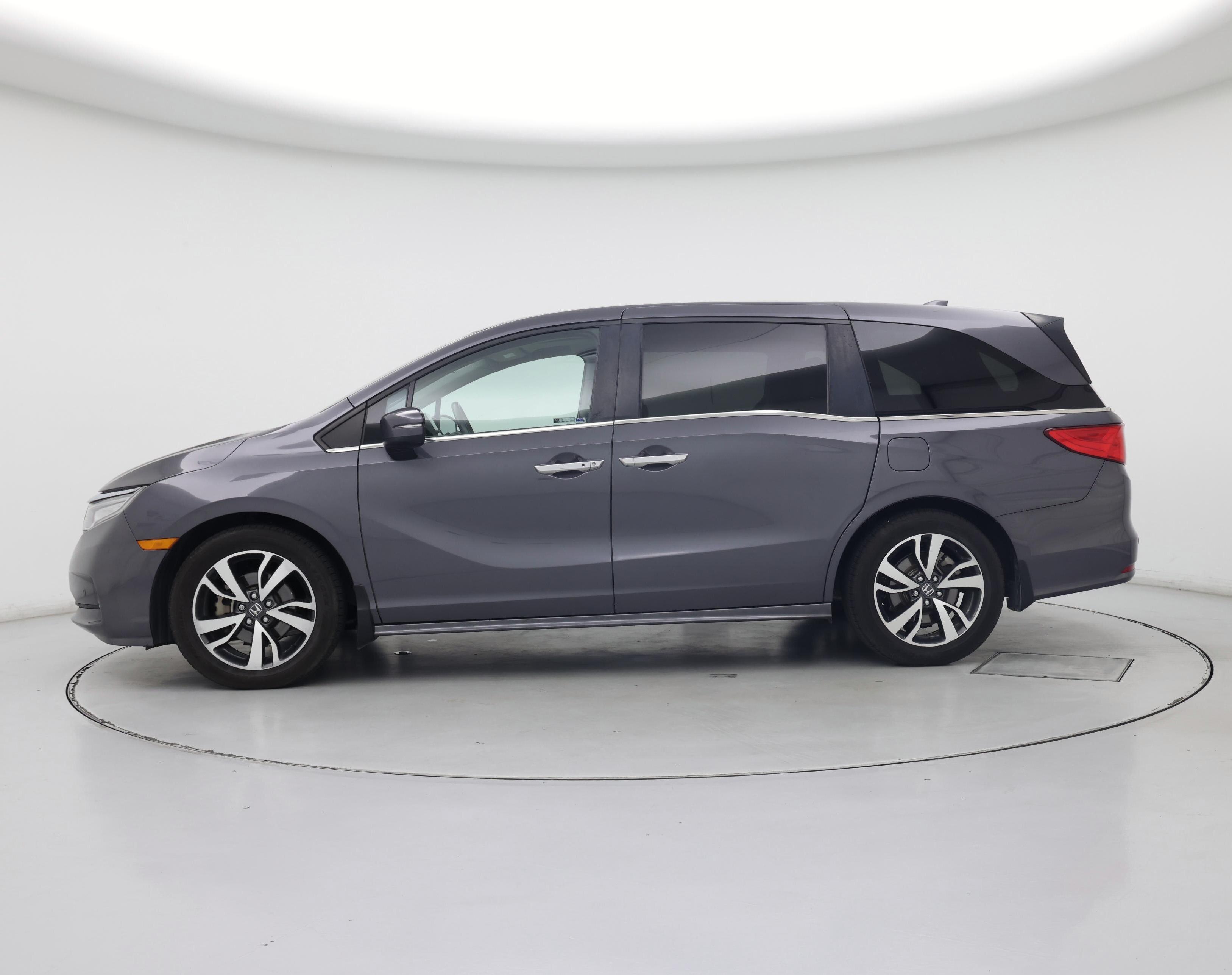 Thumbnail: 2022 Honda Odyssey - 3