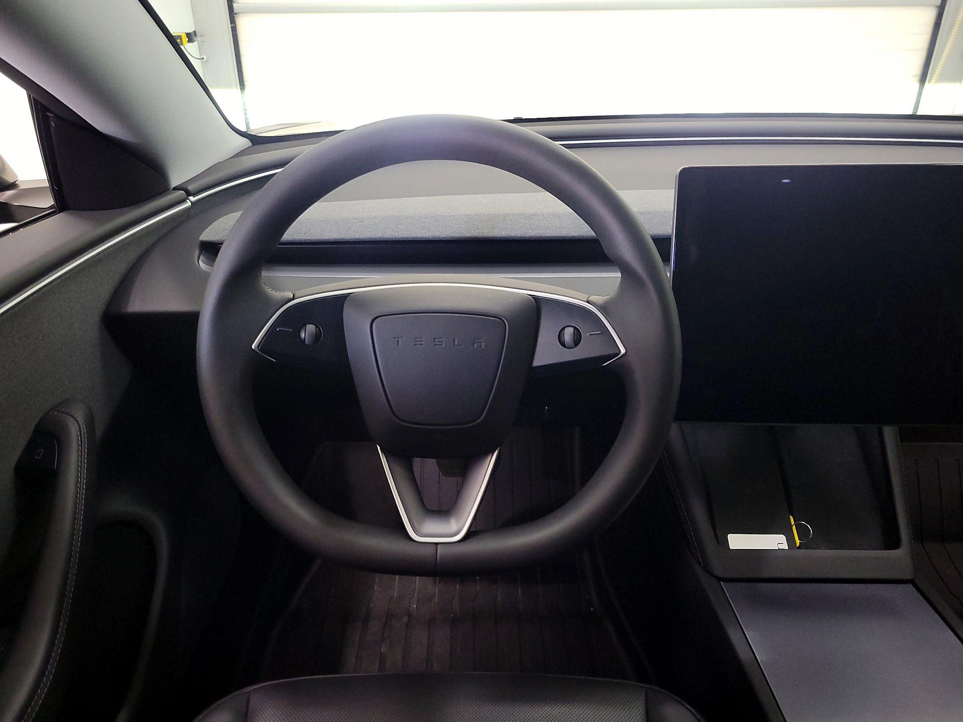 Thumbnail: 2025 Tesla Model 3 - 10
