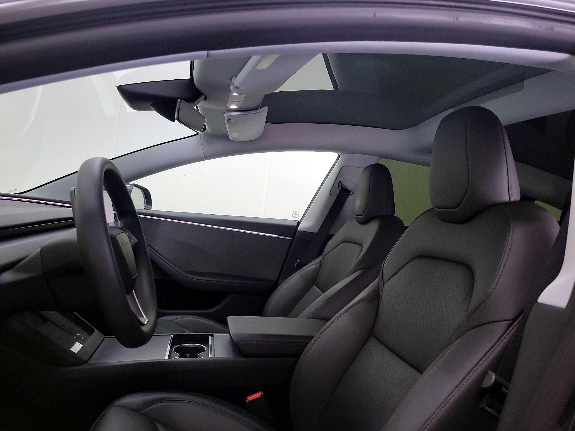 Thumbnail: 2025 Tesla Model 3 - 19