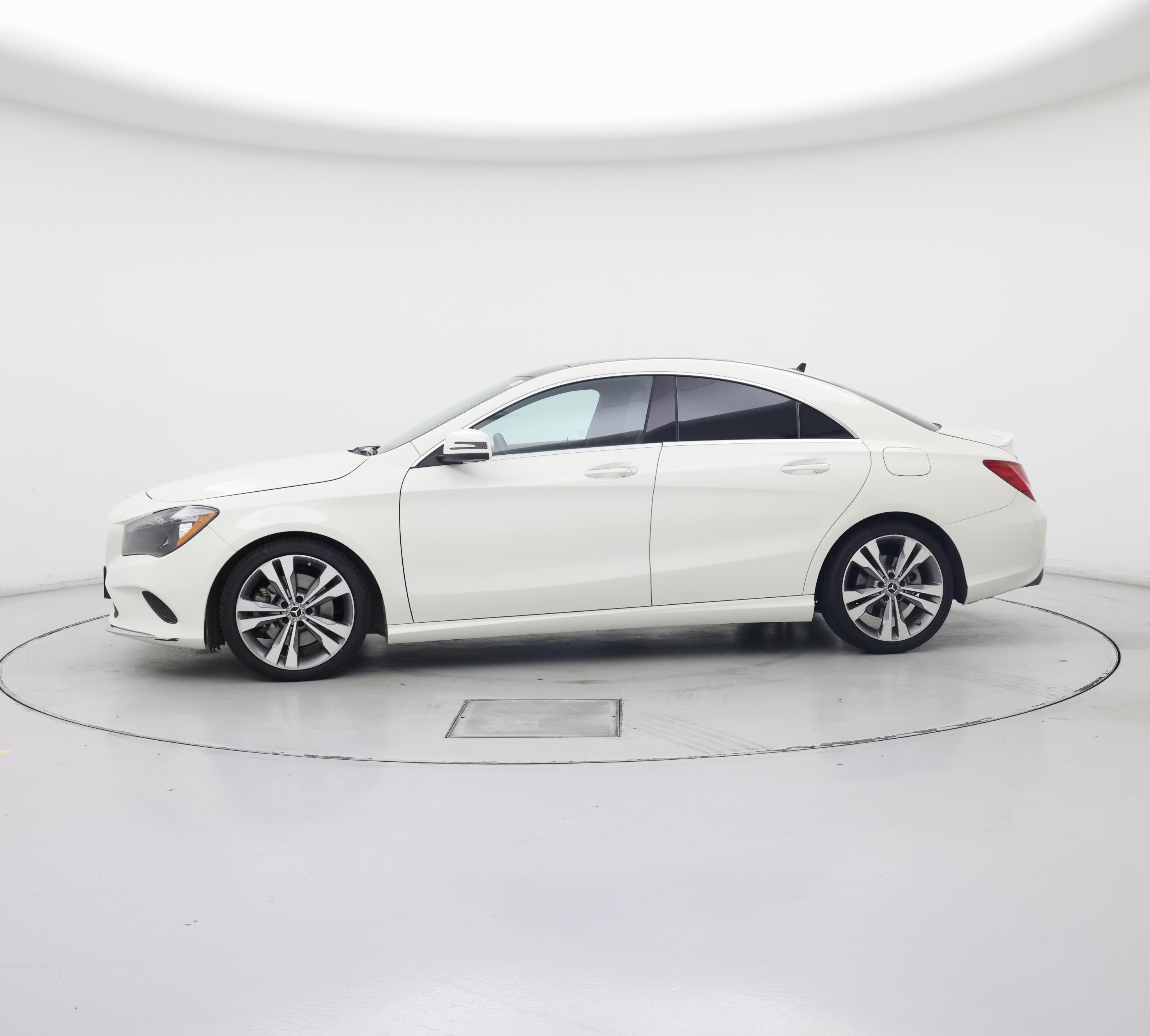 Thumbnail: 2018 Mercedes-Benz CLA - 3