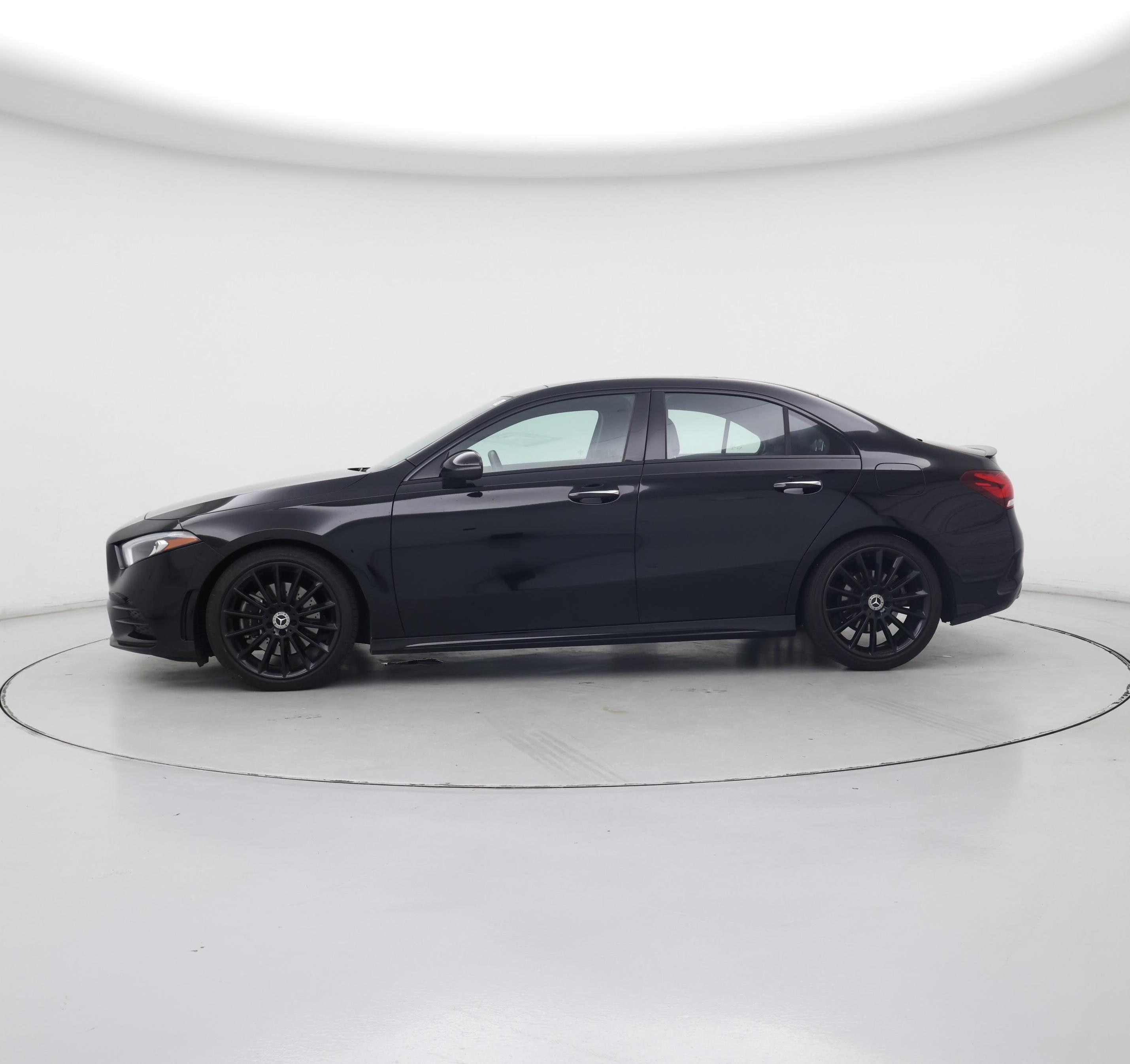 Thumbnail: 2019 Mercedes-Benz A-Class - 3