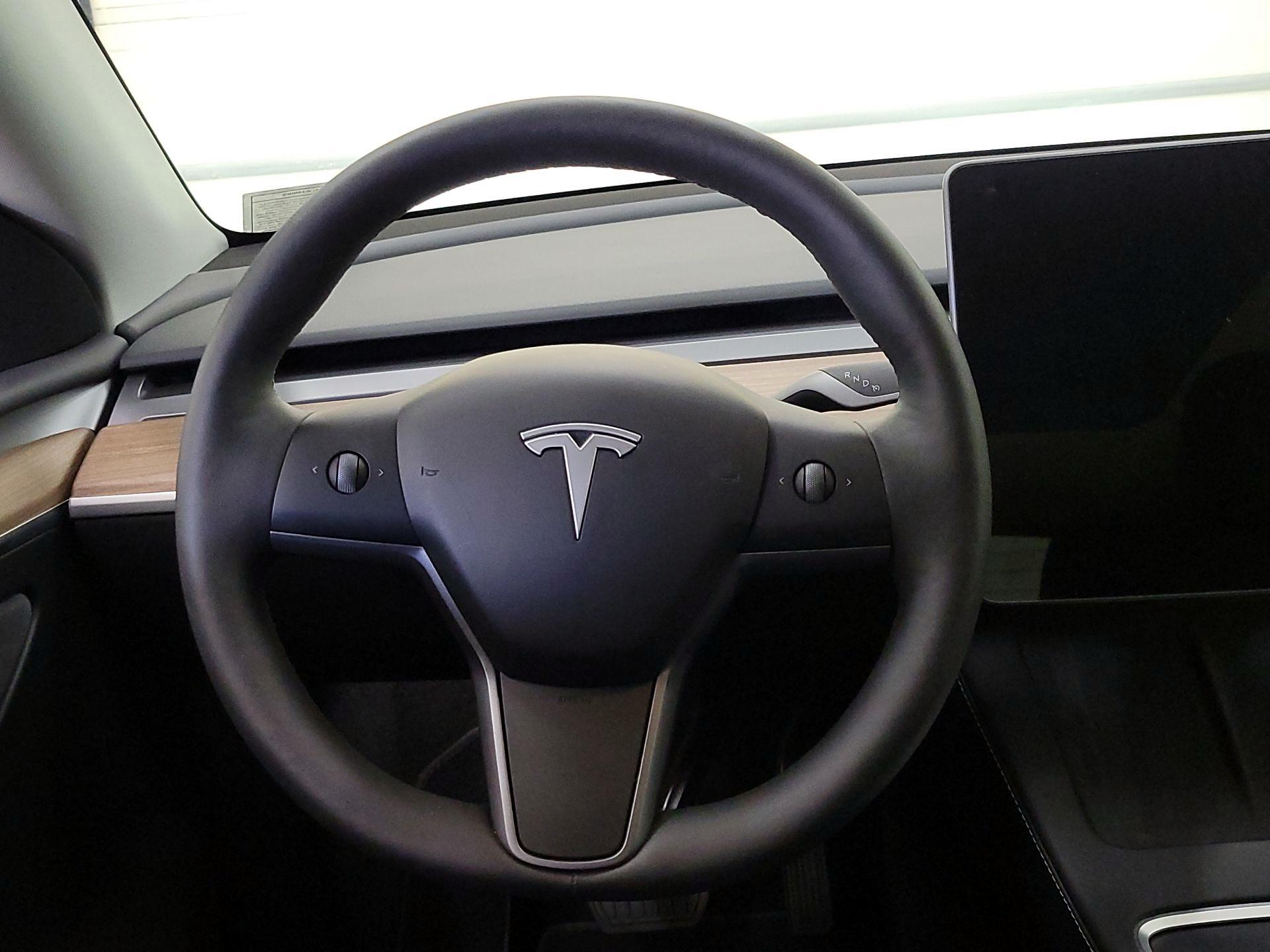 Thumbnail: 2024 Tesla Model Y - 10
