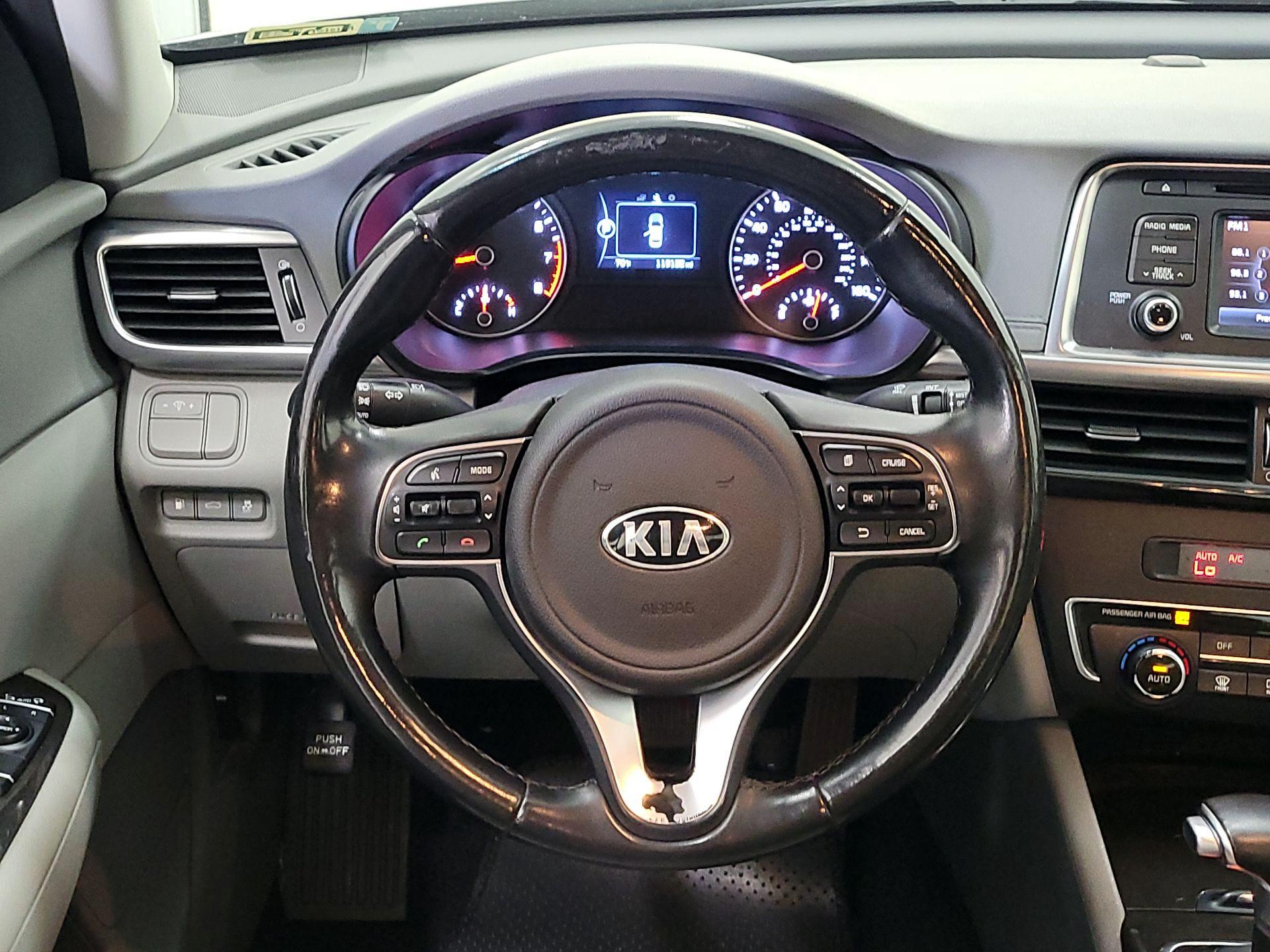 Thumbnail: 2016 Kia Optima - 10