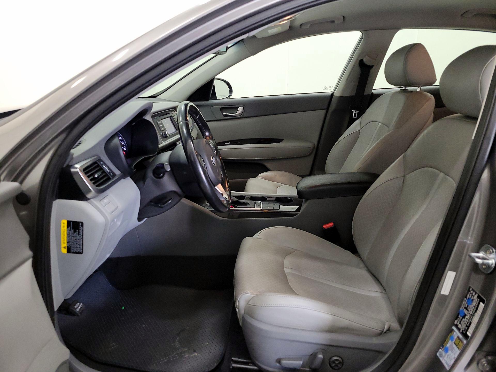 Thumbnail: 2016 Kia Optima - 11