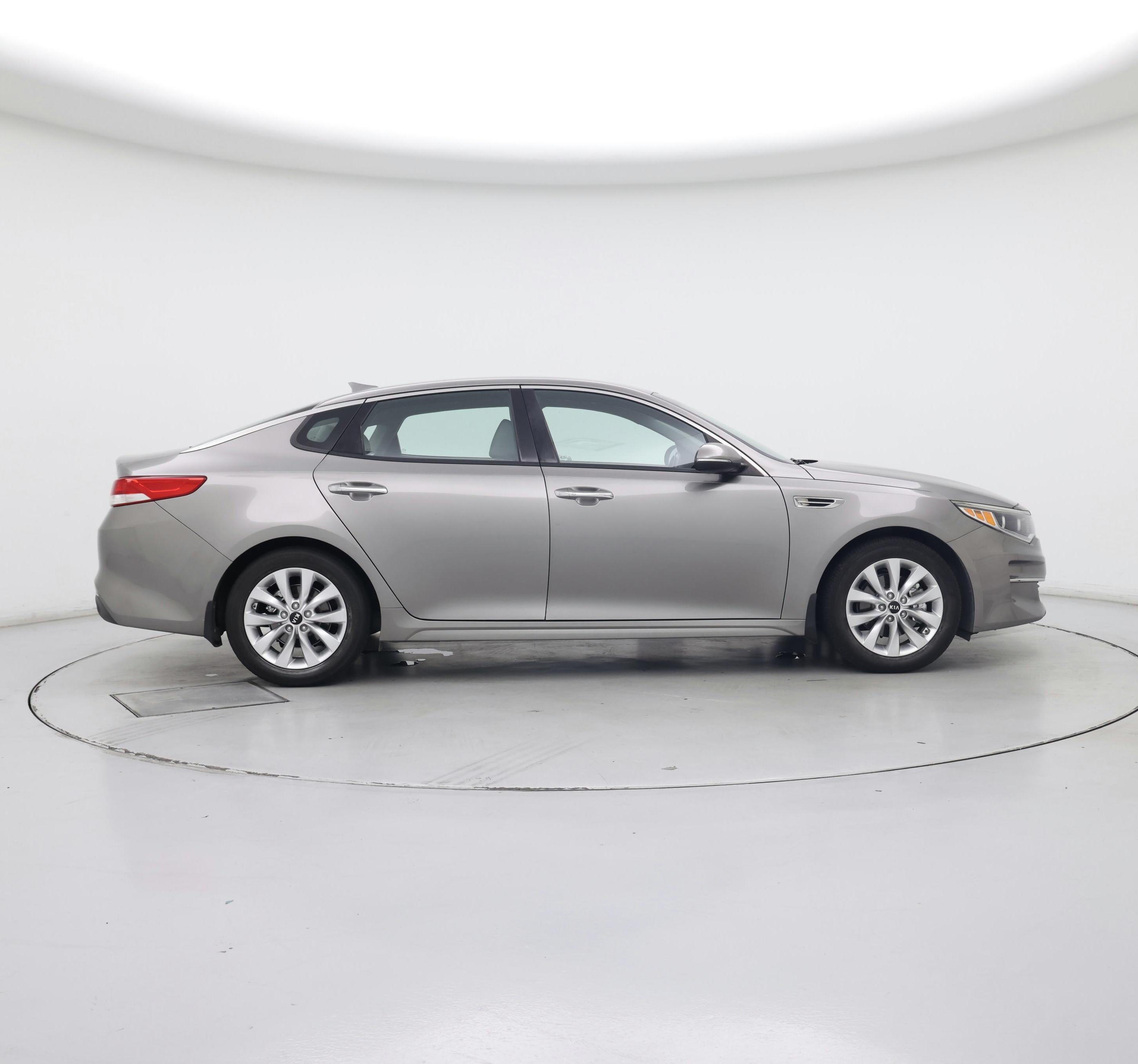 Thumbnail: 2016 Kia Optima - 7